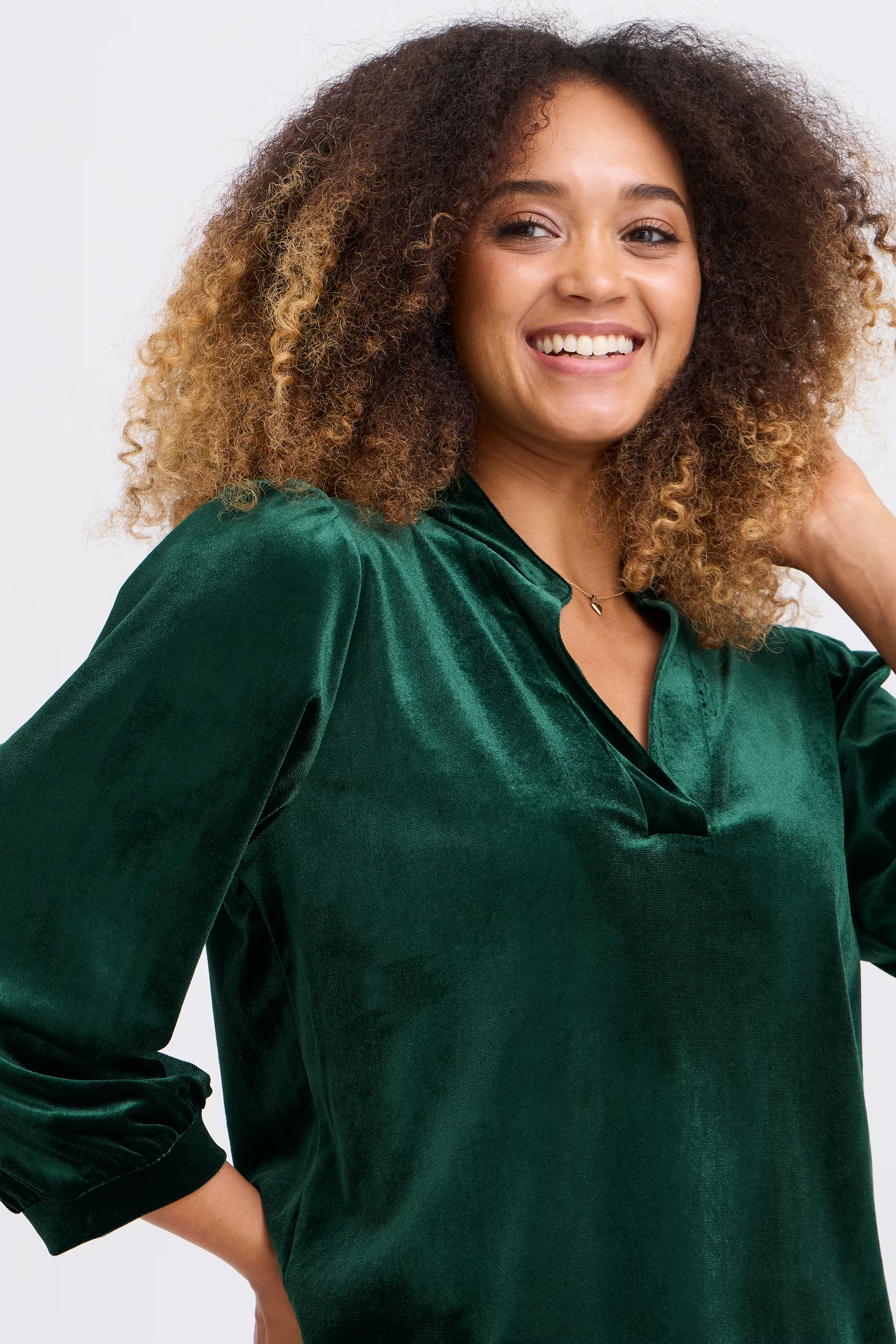 SBVELVETTA Bluse LOOKBOOK DETAIL 22100855-175722