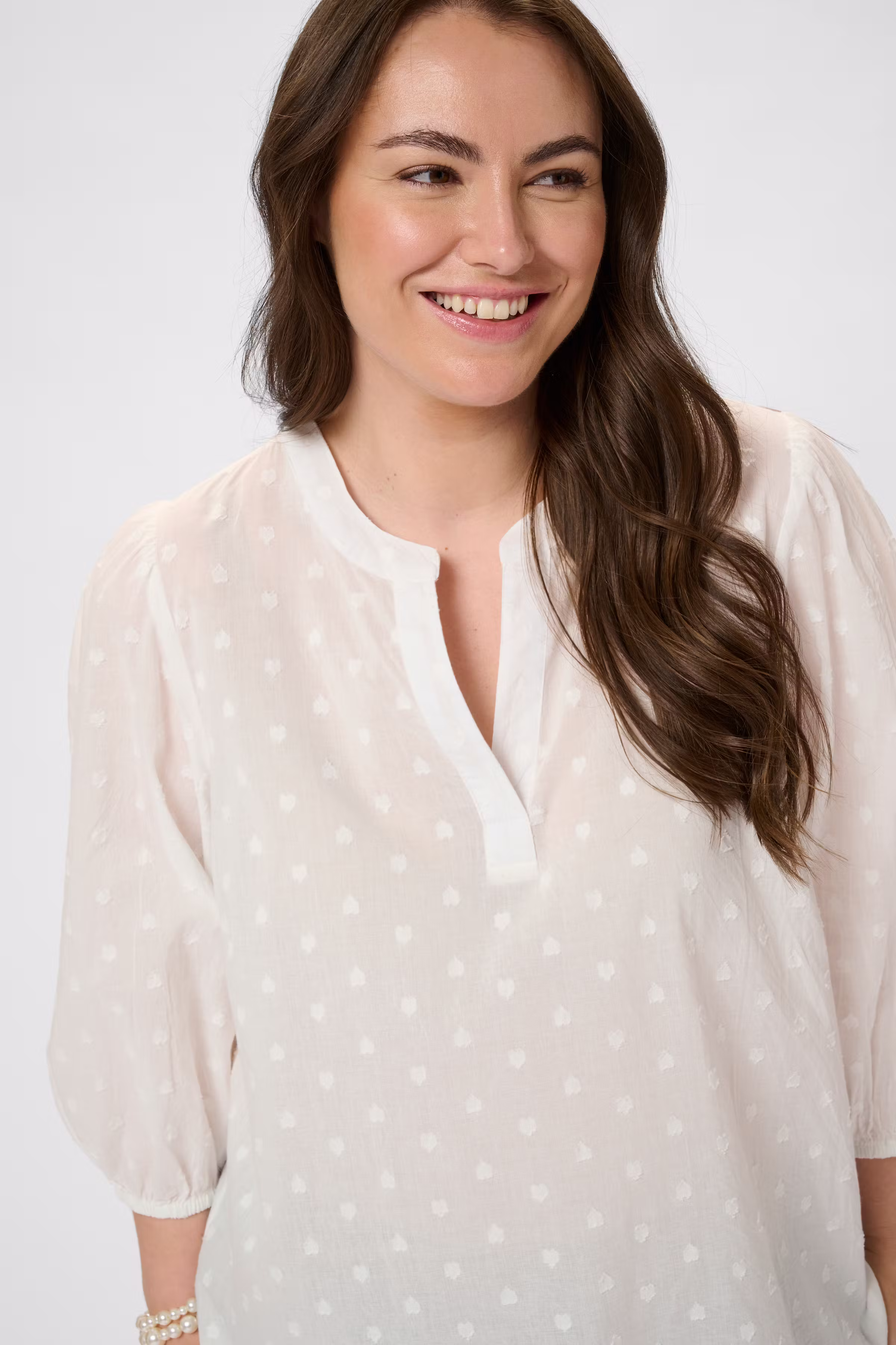 KCjolana Bluse LOOKBOOK DETAIL 10582206-110602