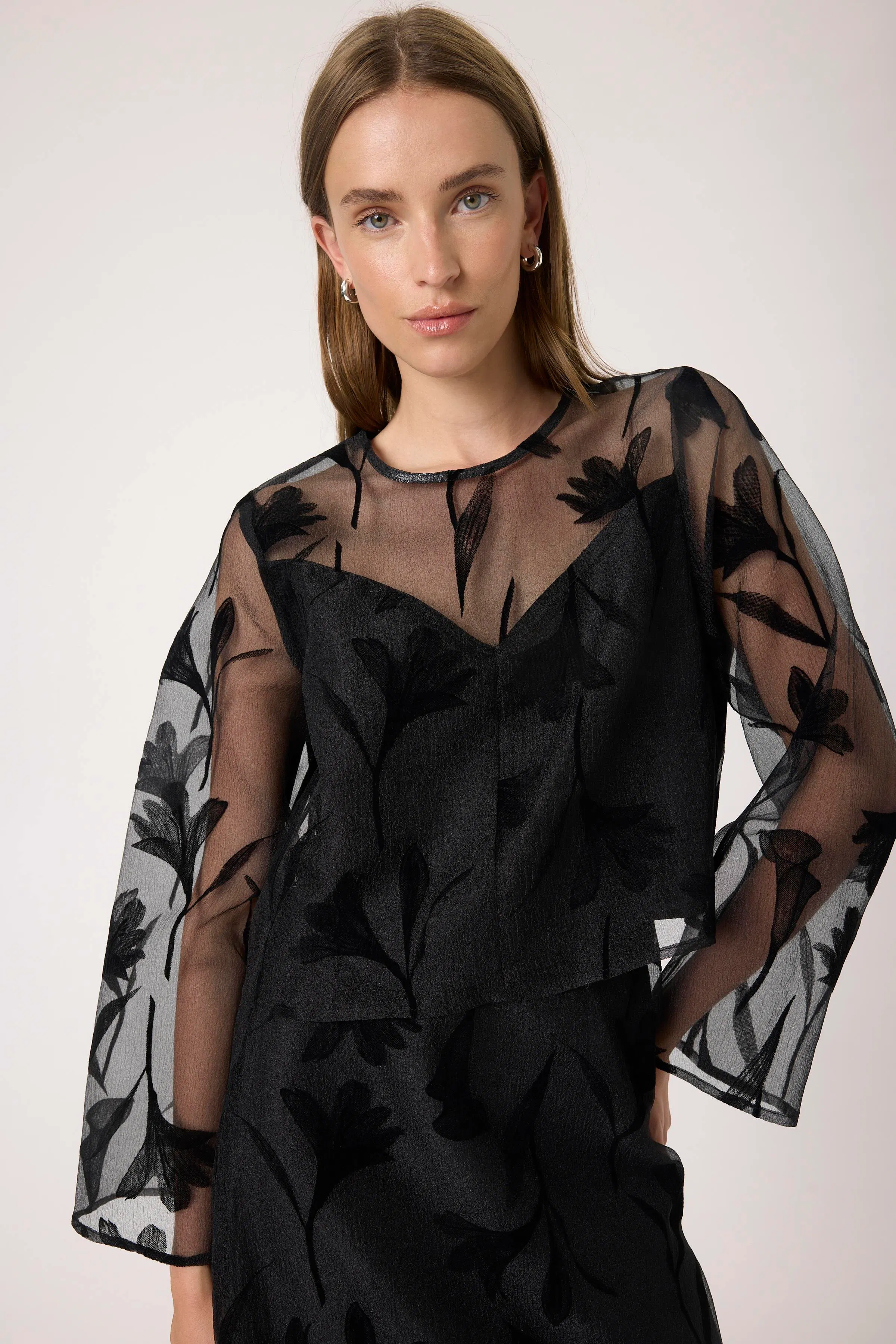 SLPhilomena Blouse LOOKBOOK DETAIL 30408734-194008