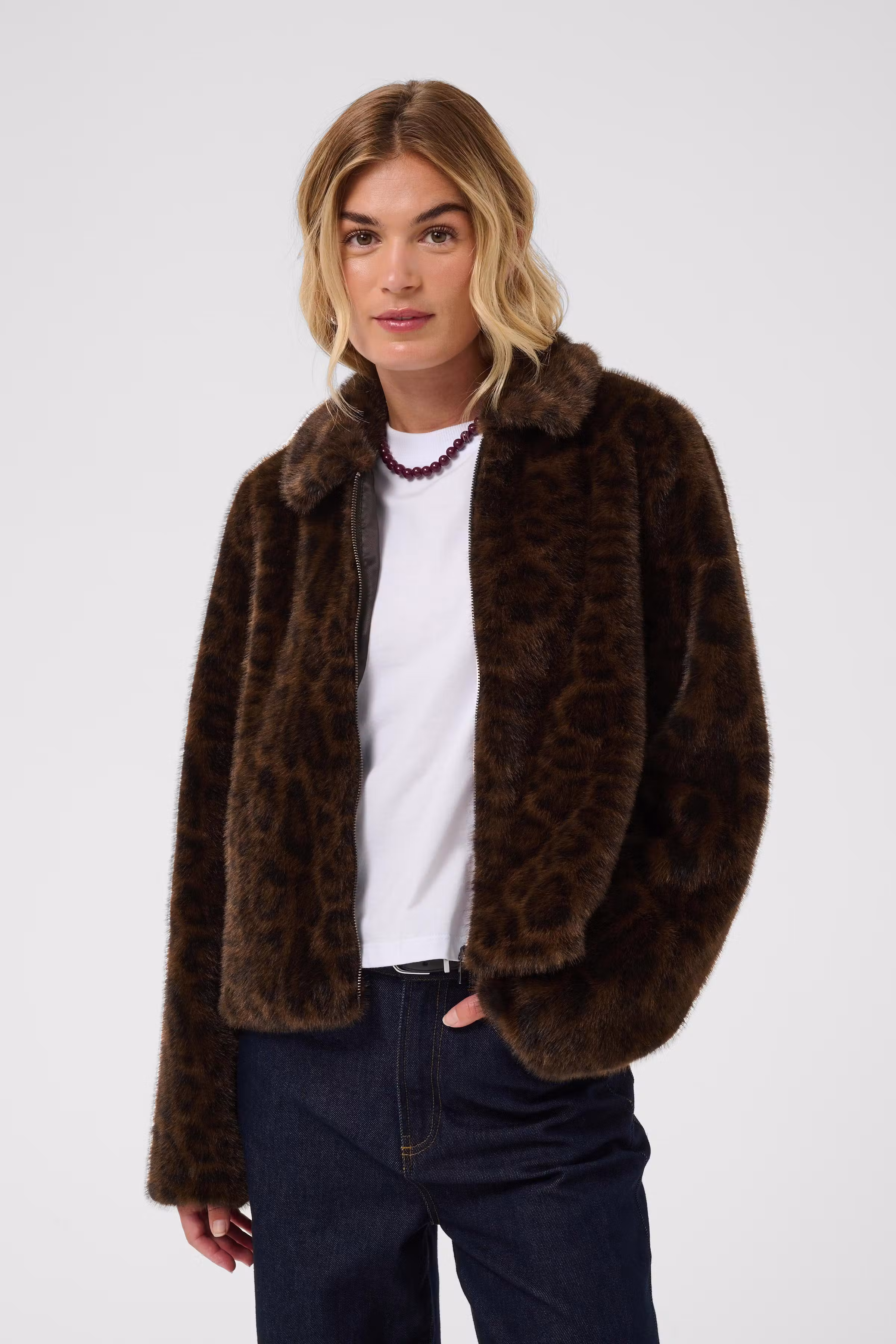 TalineSZ Ytterplagg LOOKBOOK FRONT 30515776-305632