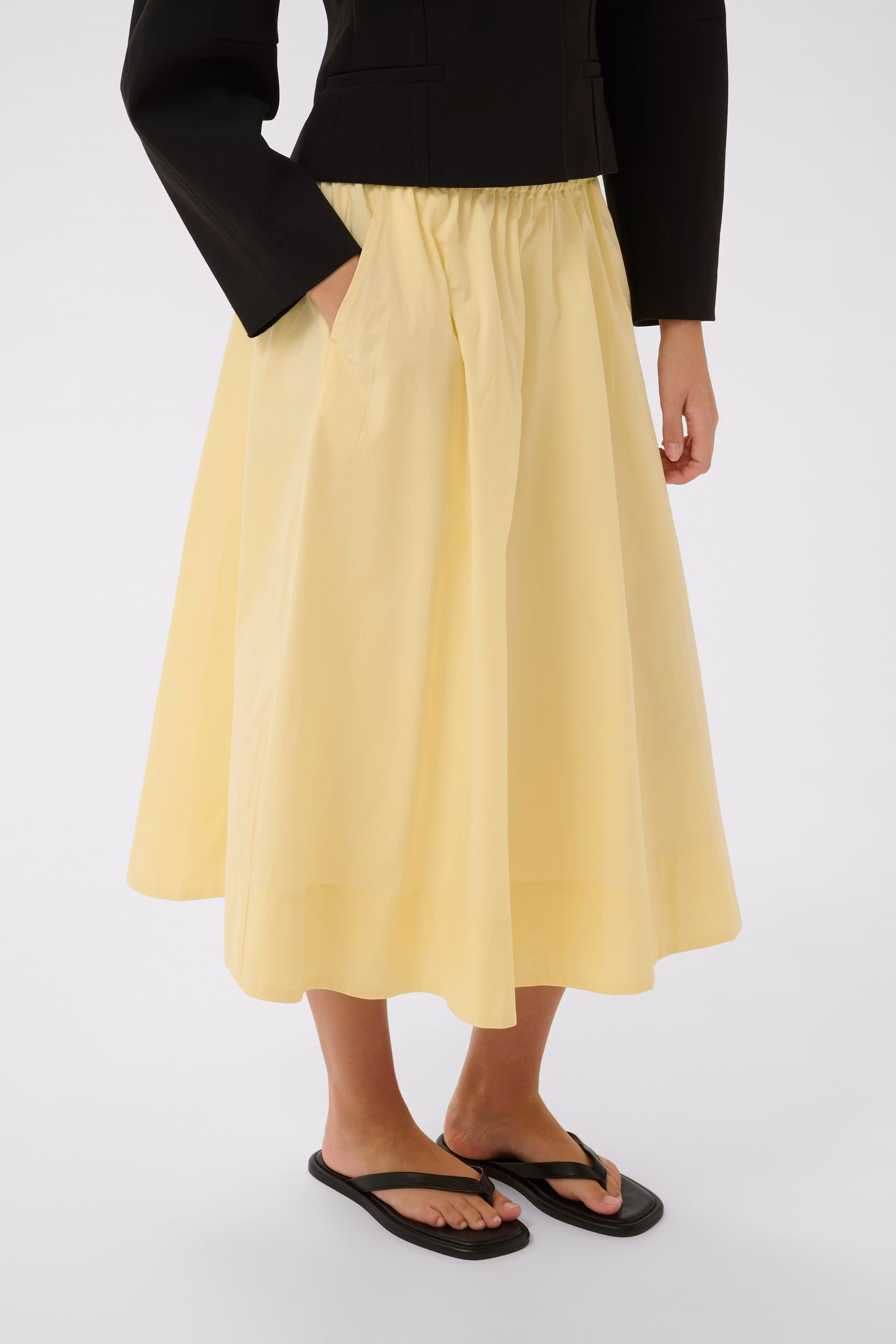 DaffodilIW Rok LOOKBOOK FRONT 30110747-110619