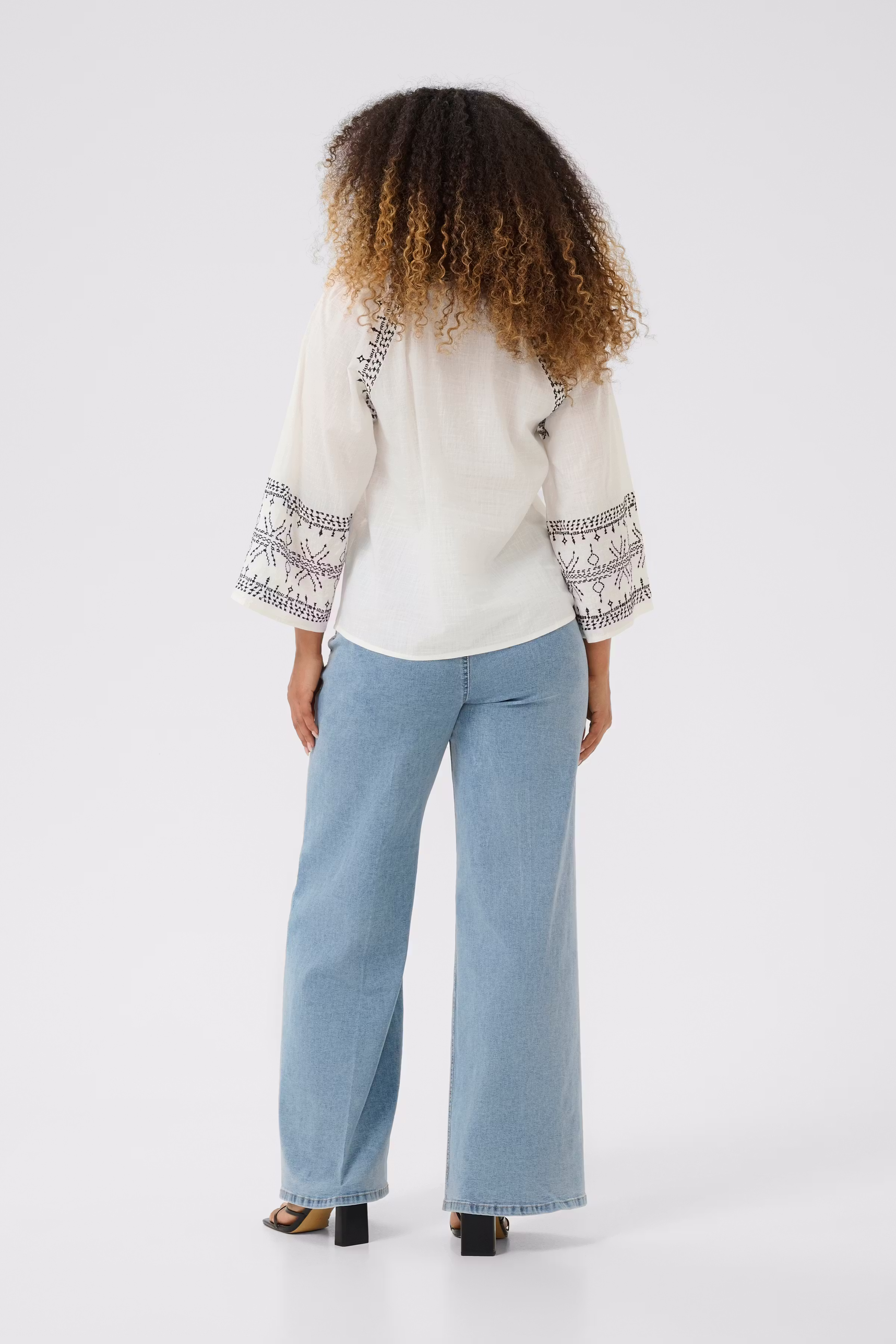 CRSara Chemise LOOKBOOK BACK 10613616-108202