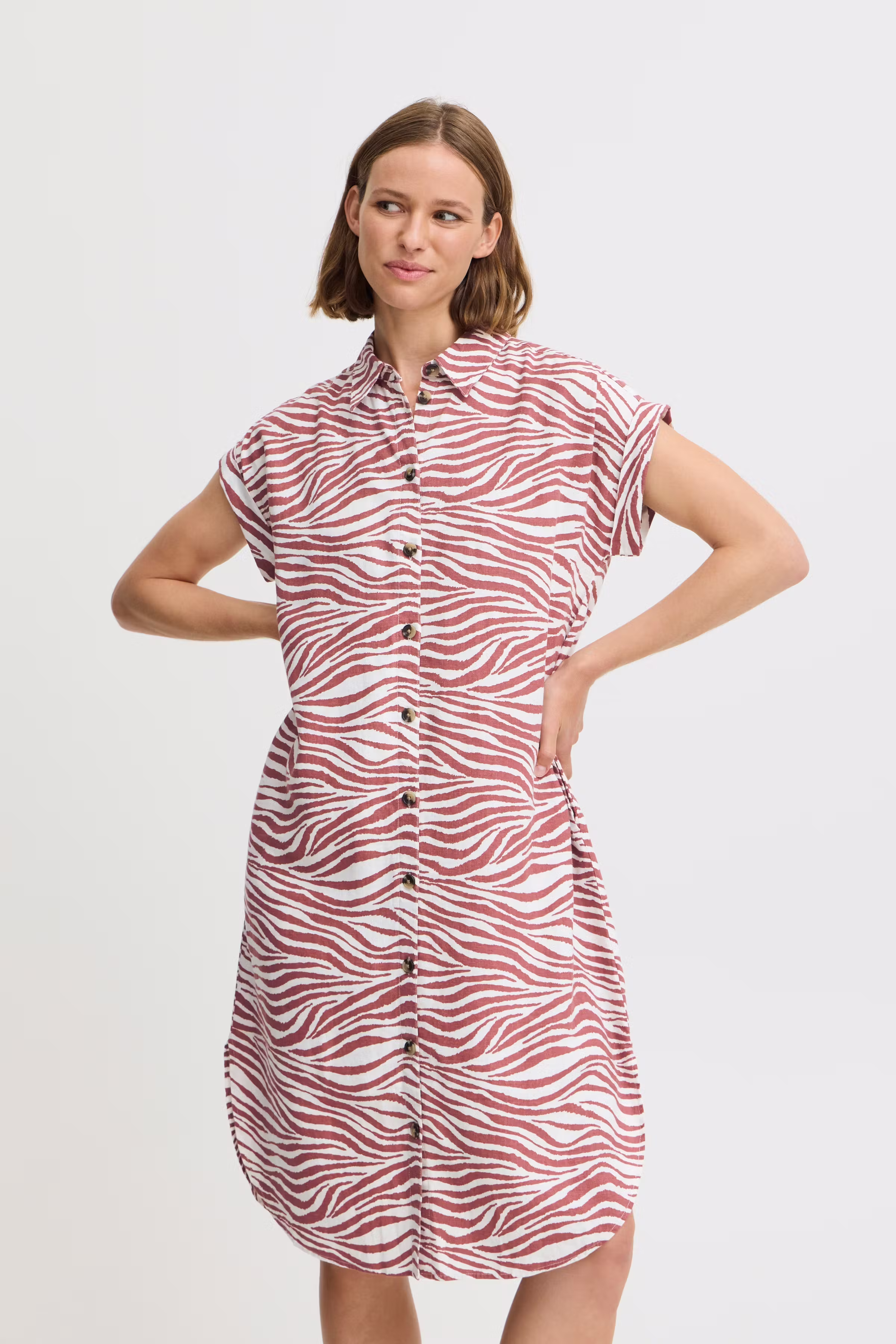 BYFALAKKA Kjole LOOKBOOK FRONT 20814553-204541