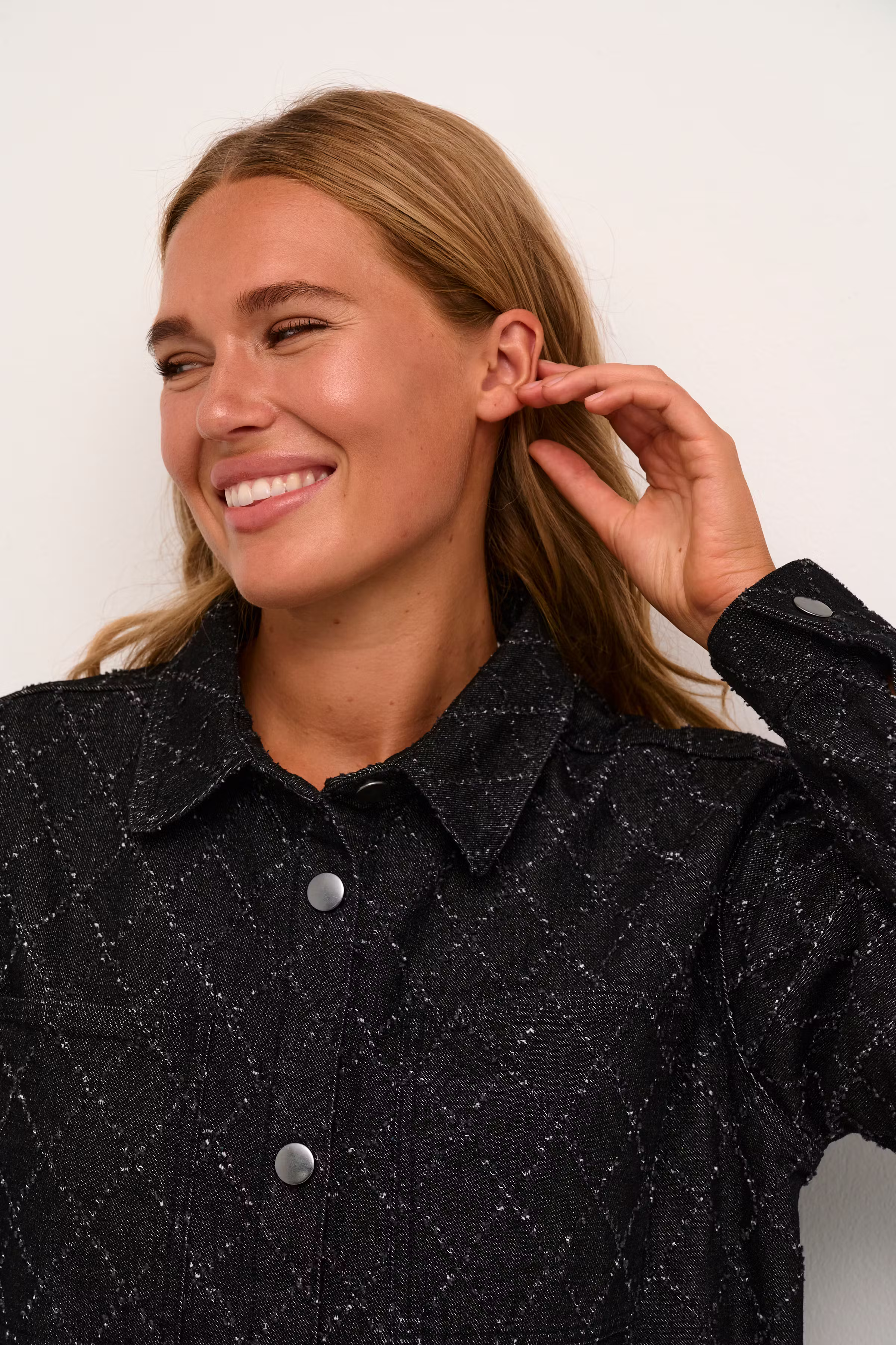 KAolivia Skjorte LOOKBOOK DETAIL 10508392-103161