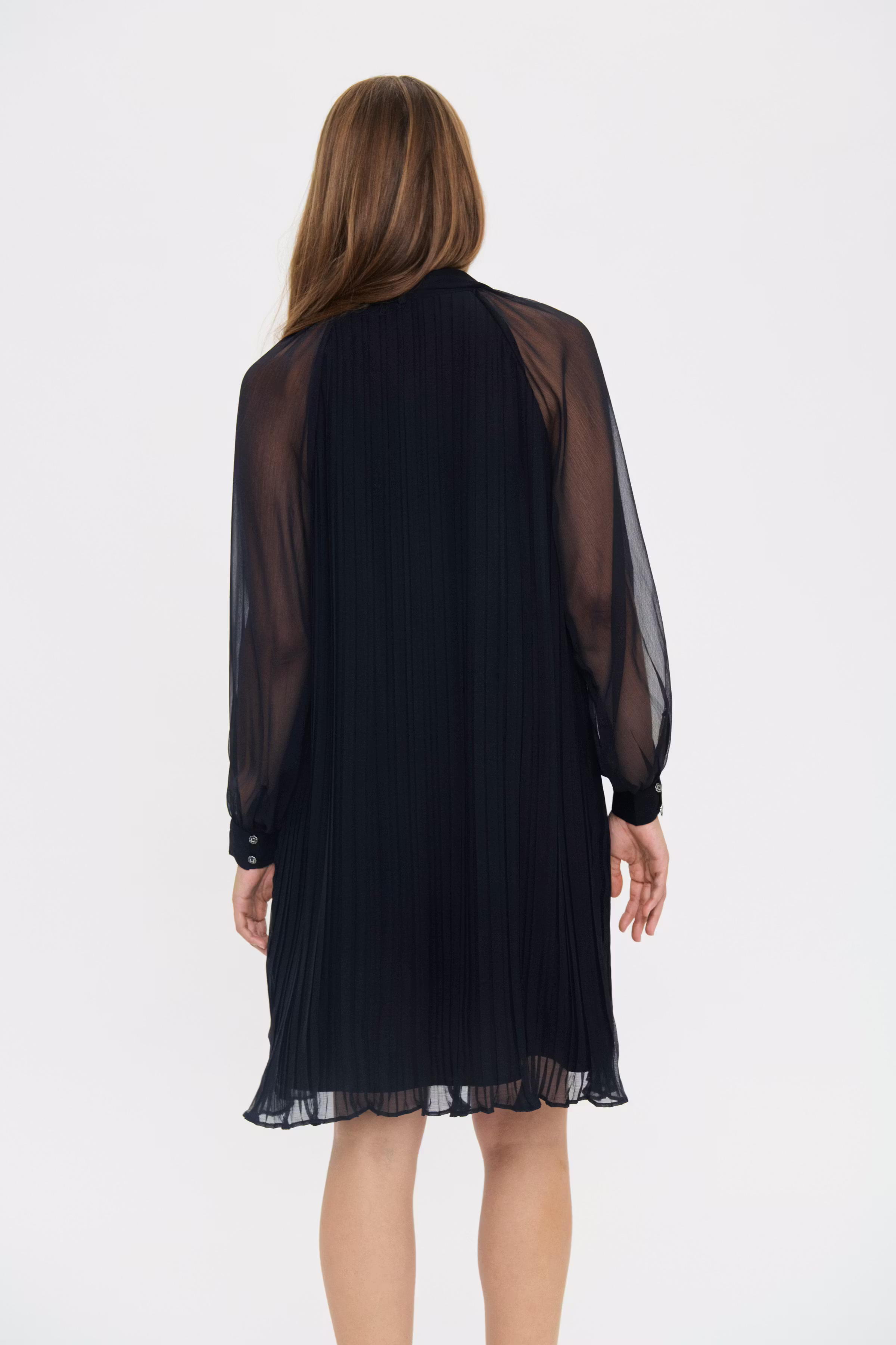 NuriSZ Kjole LOOKBOOK BACK 30514599-193911