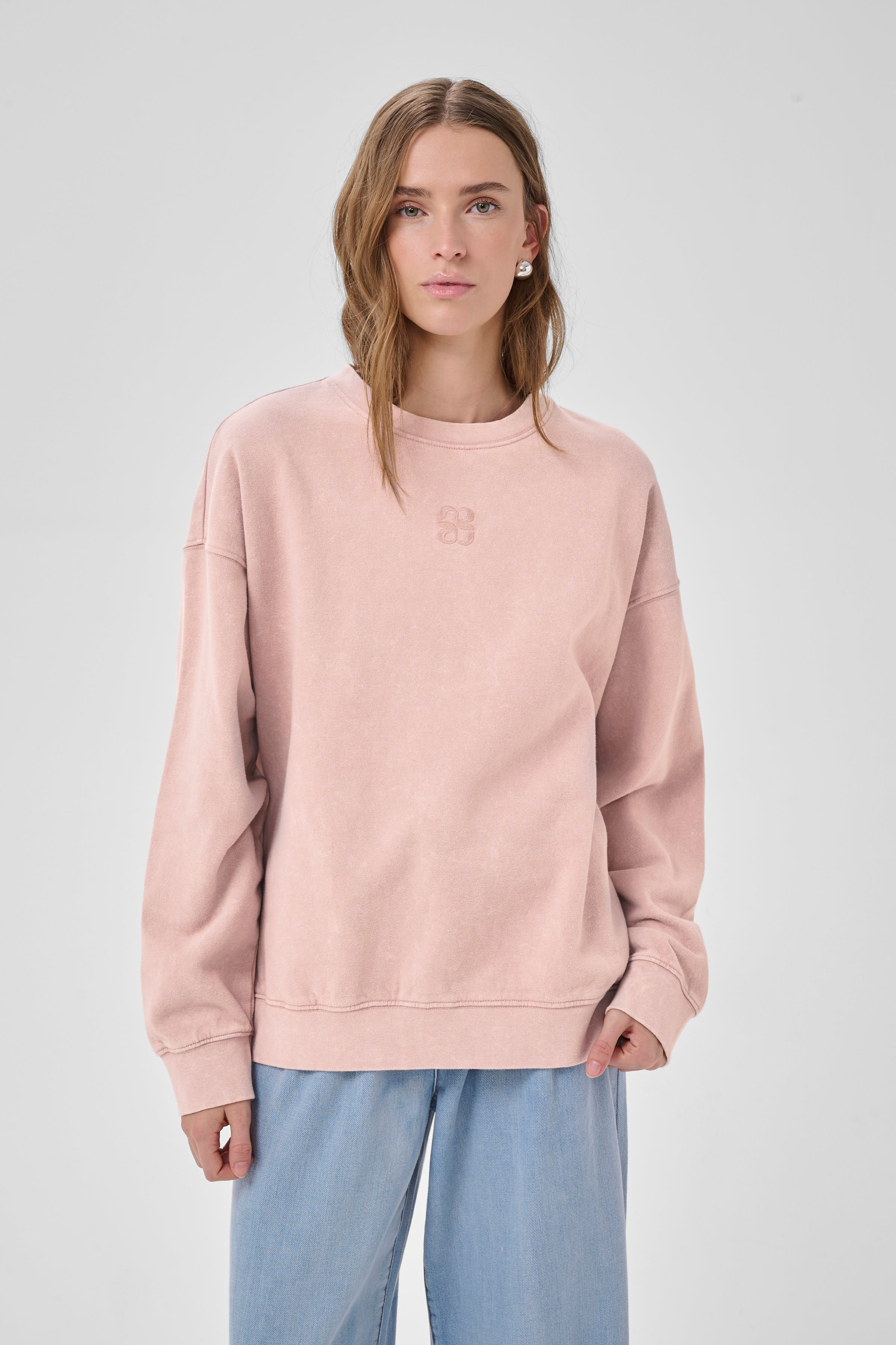 DiegoMW Sweatshirt LOOKBOOK FRONT 10704891-109263