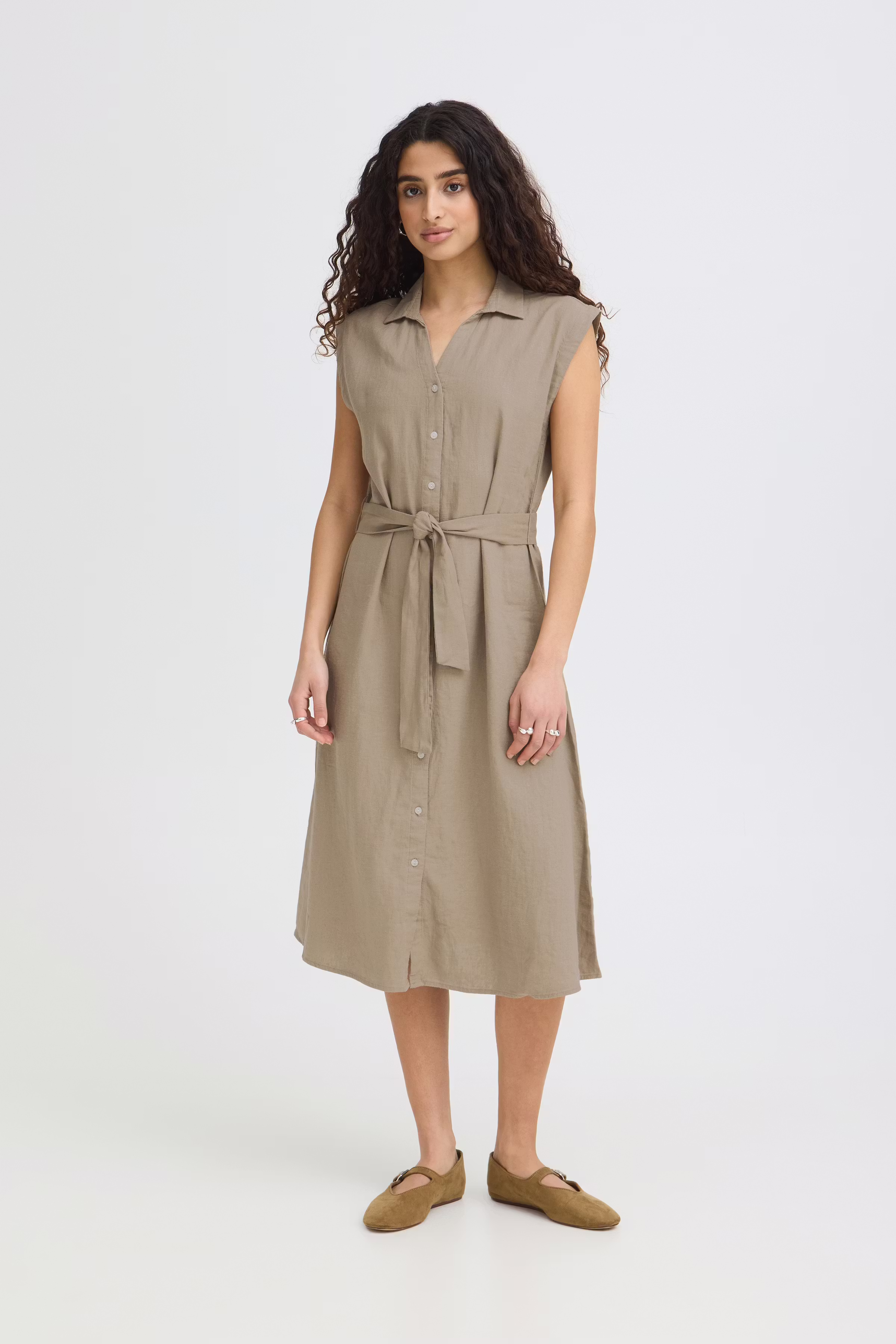 IHLINNO Kjole LOOKBOOK FRONT 20122928-171310