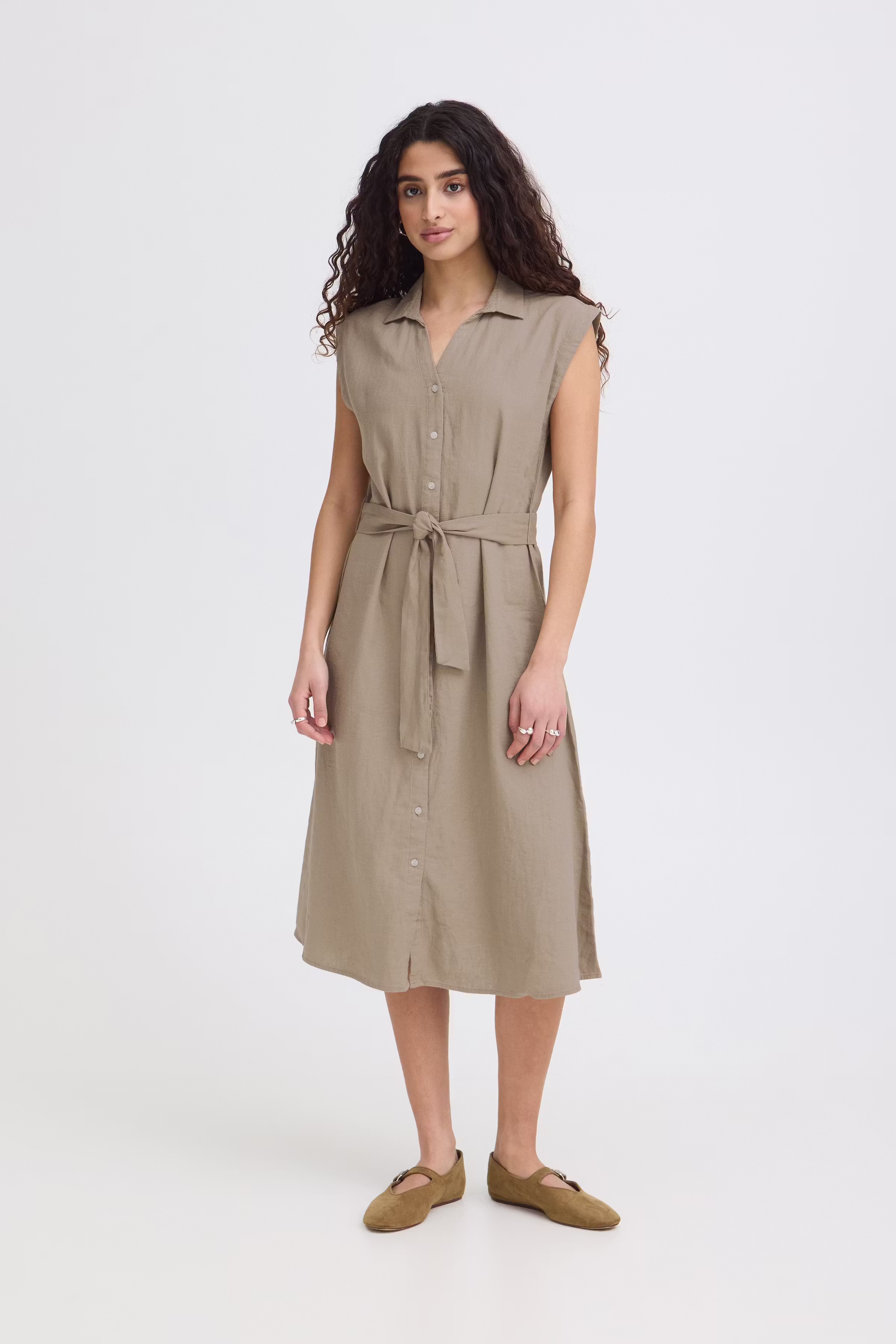 IHLINNO Kjole LOOKBOOK FRONT 20122928-171310