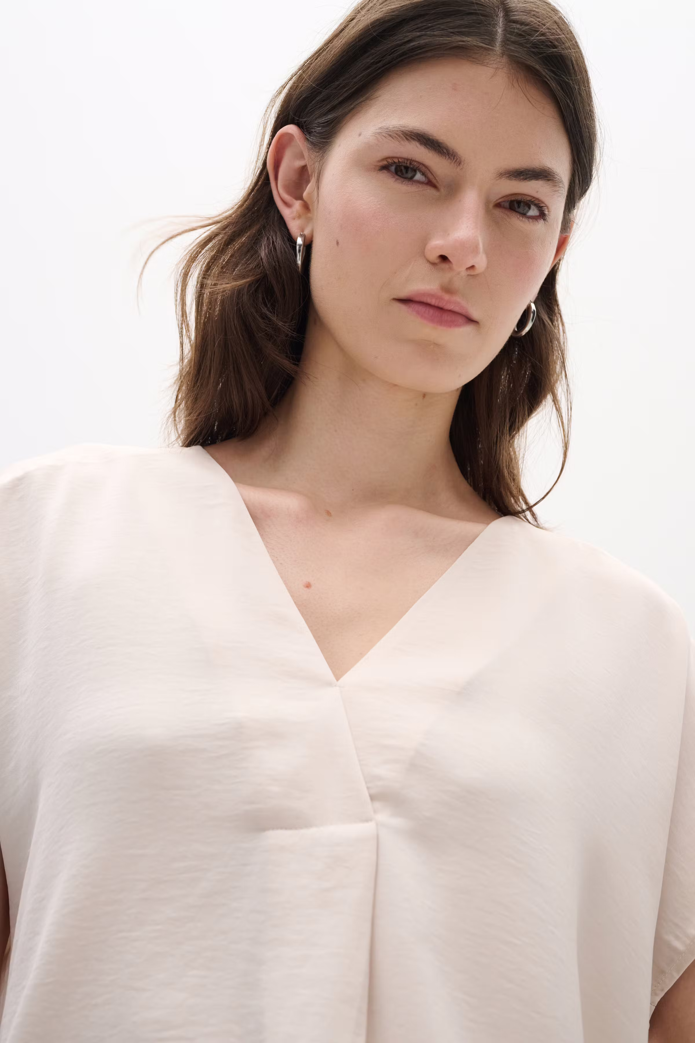 RindaIW Top LOOKBOOK DETAIL 30105188-10053