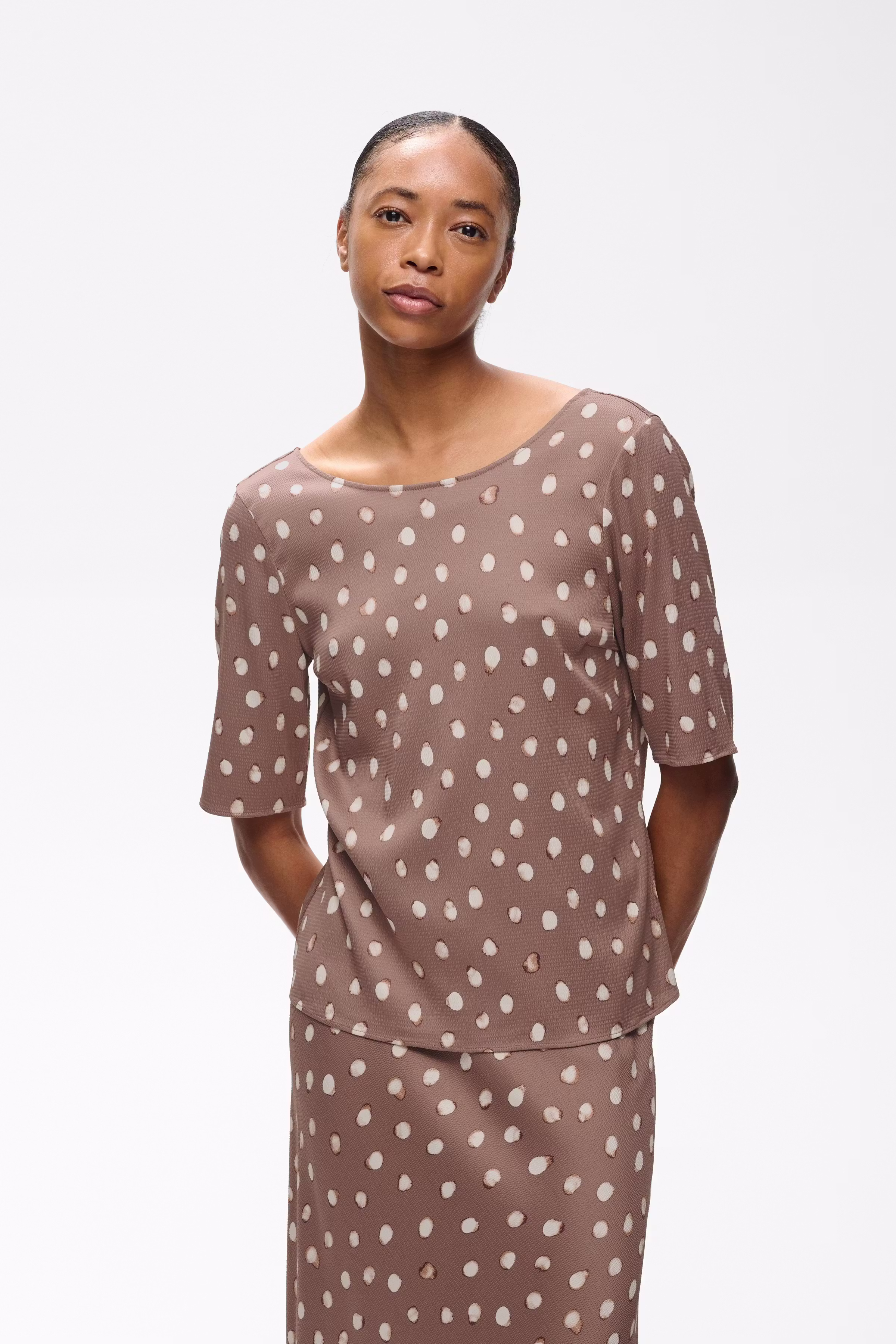 HENRIIW Top LOOKBOOK FRONT 30113103-900009020