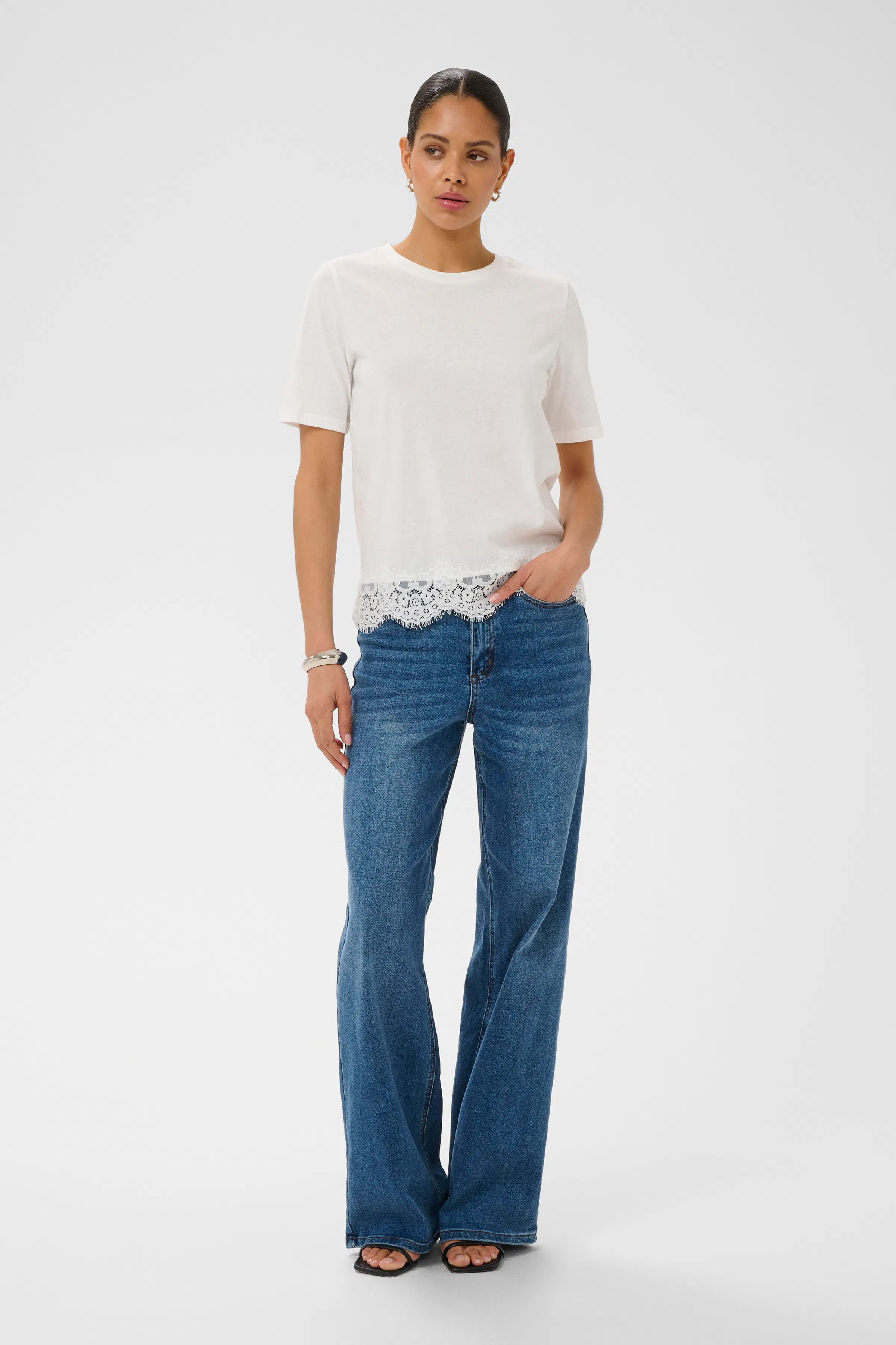 KAolive T-shirt LOOKBOOK FRONT 10512392-110602