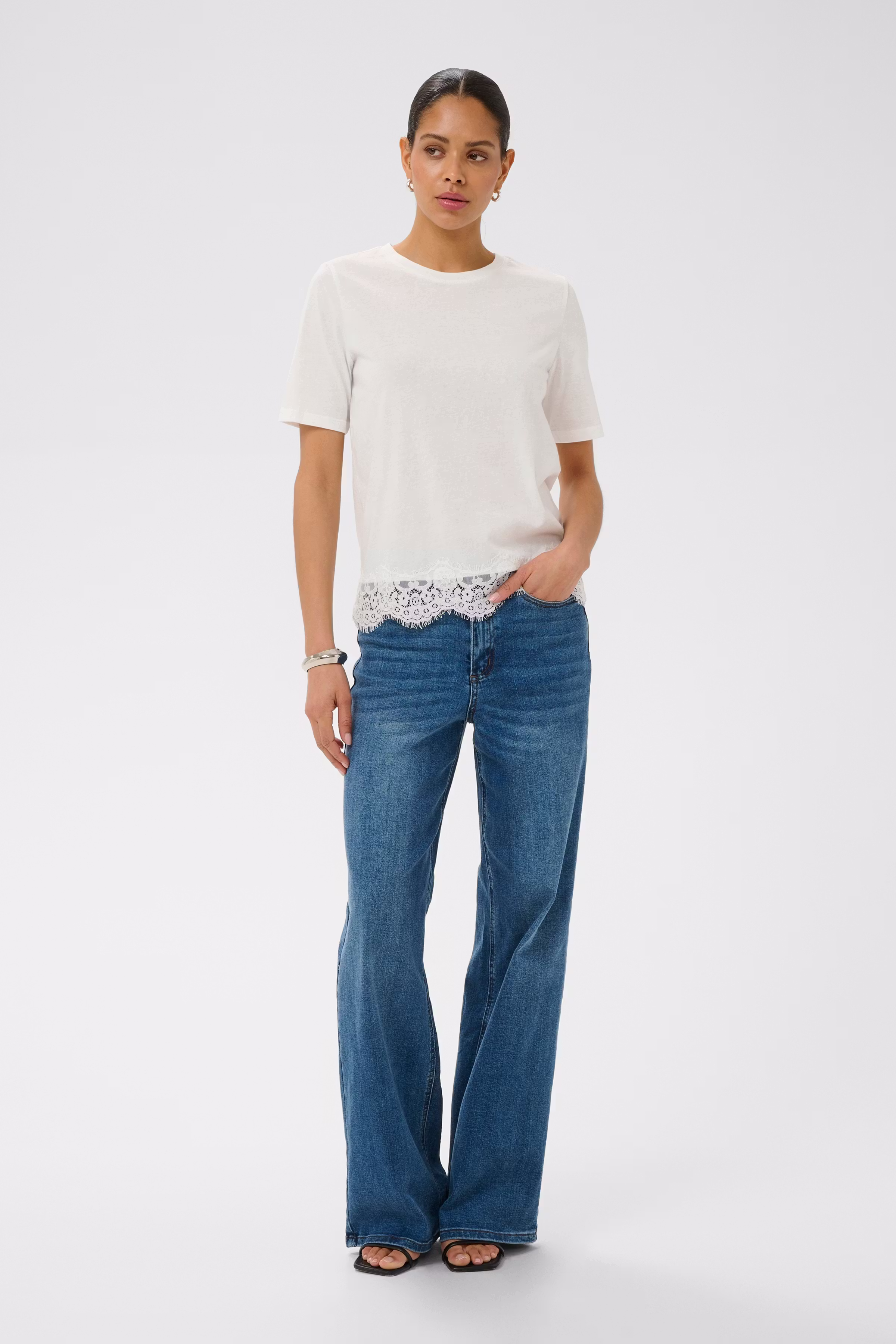 KAolive T-shirt LOOKBOOK FRONT 10512392-110602