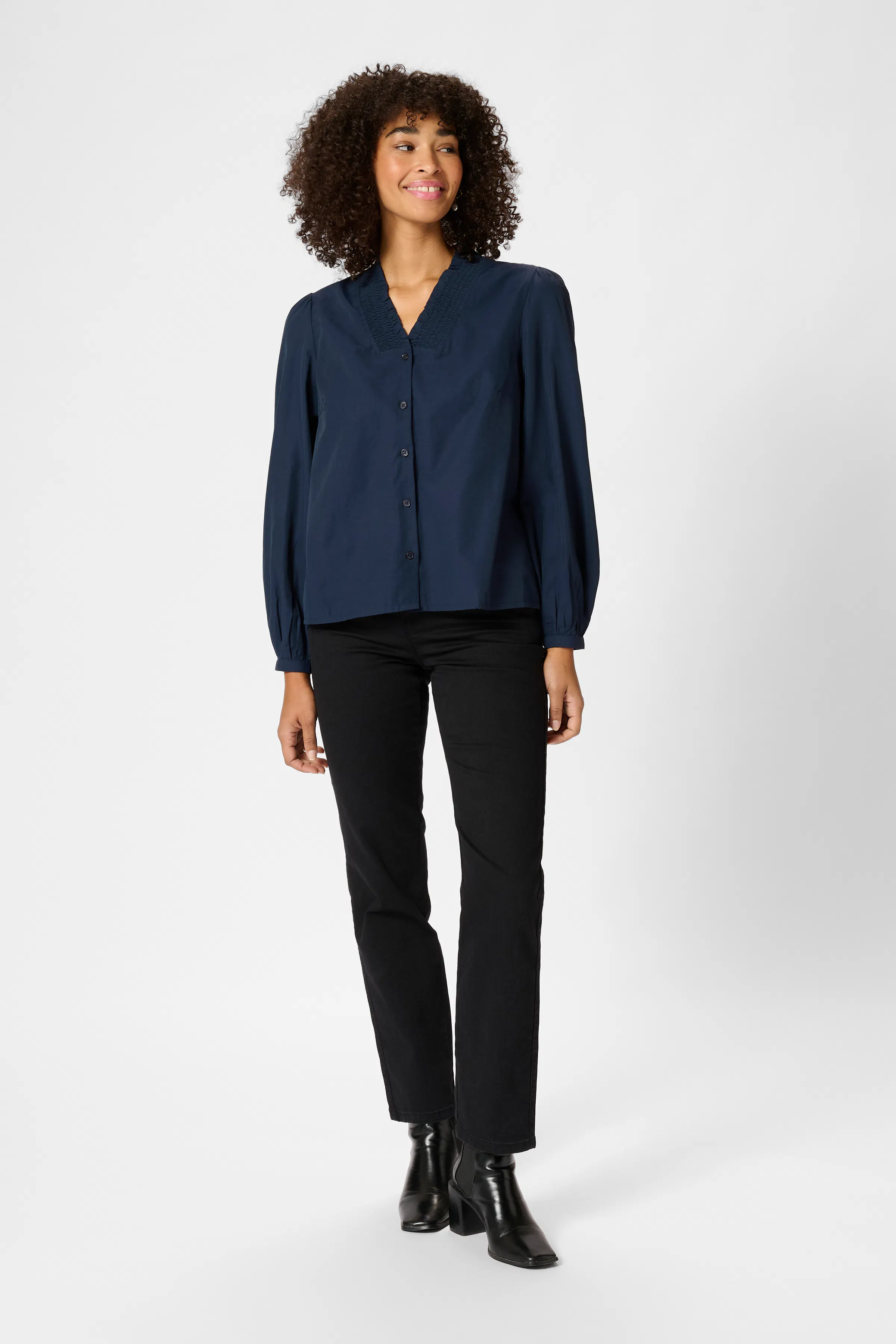 KAmaia Skjorte LOOKBOOK FRONT 10509662-194020