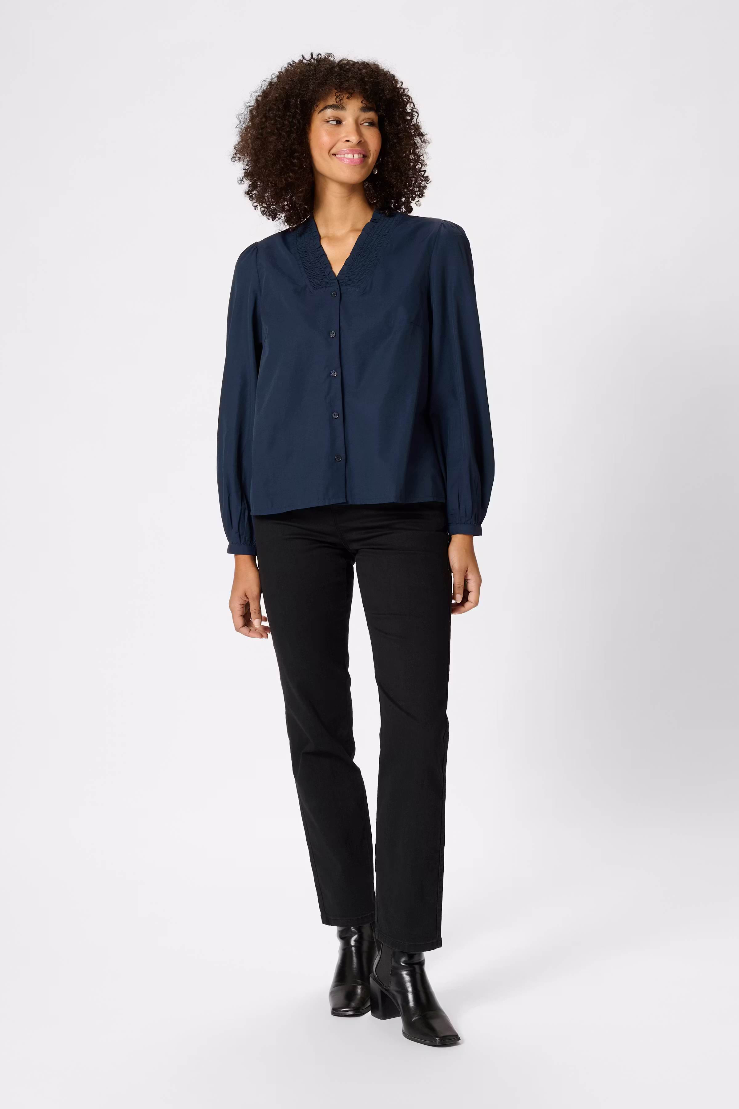 KAmaia Skjorta LOOKBOOK FRONT 10509662-194020