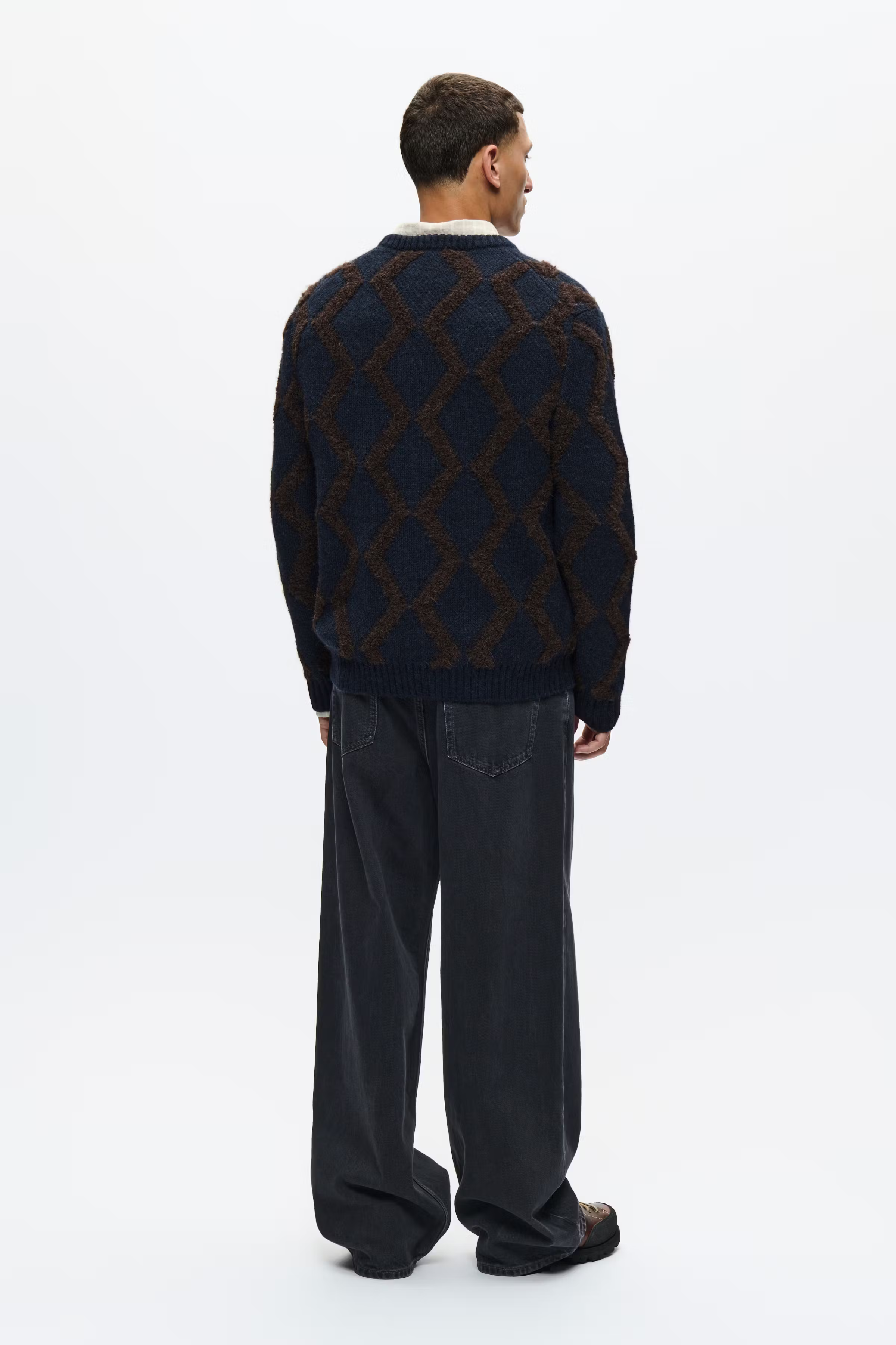 WWKinan Pullover LOOKBOOK BACK 30251894-304489