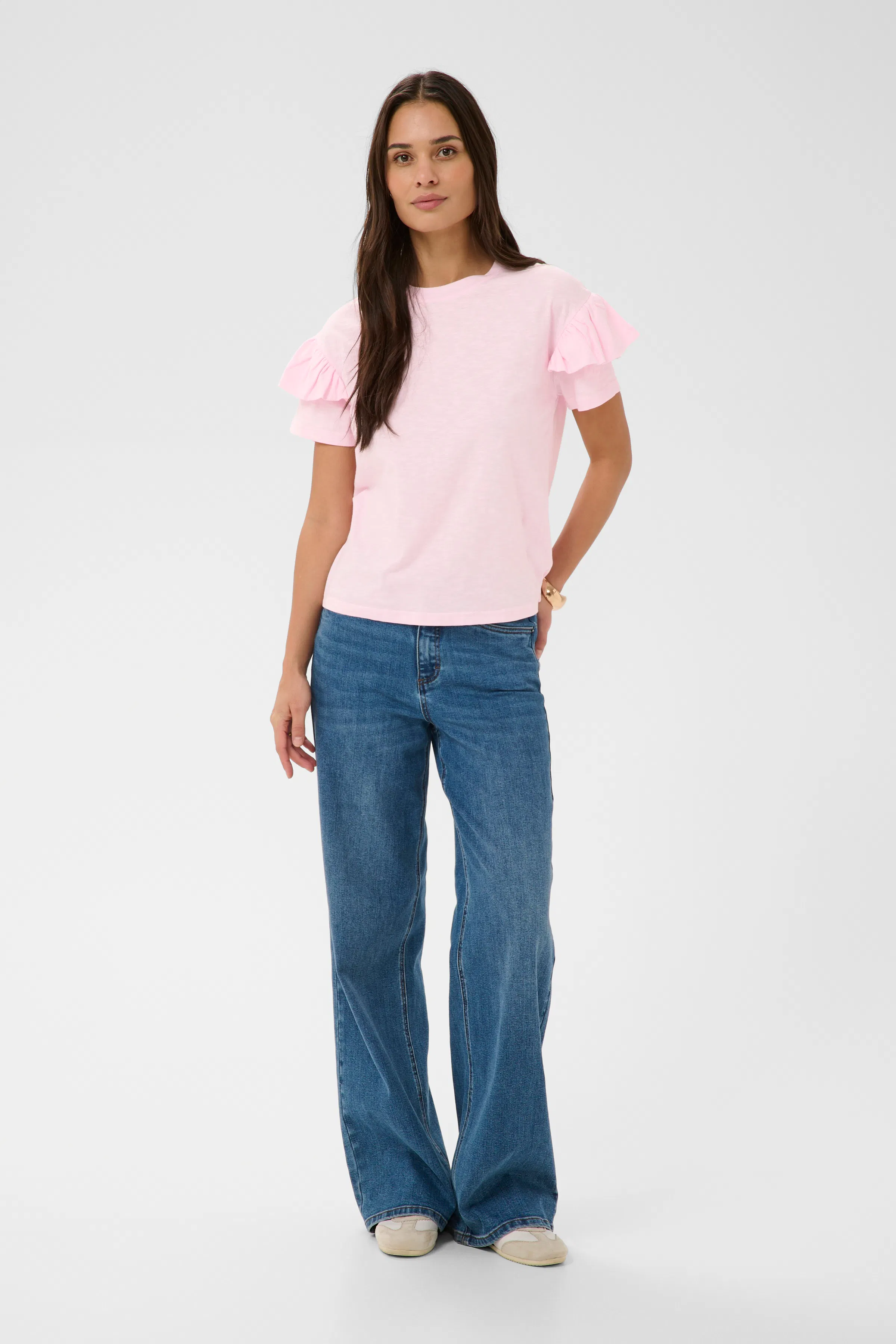 KAerin T-shirt LOOKBOOK FRONT 10511602-132807