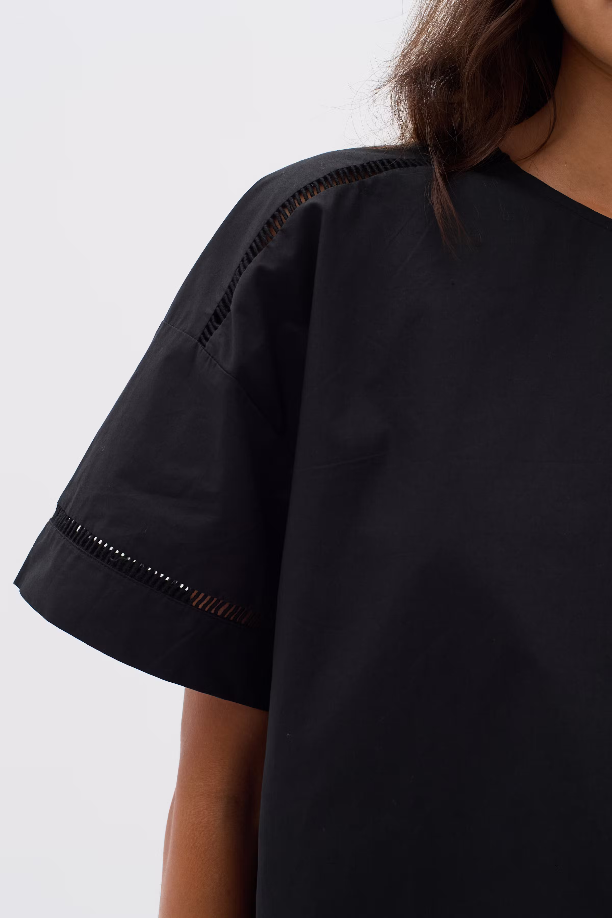 FurlaIW Top LOOKBOOK DETAIL 30110406-194008