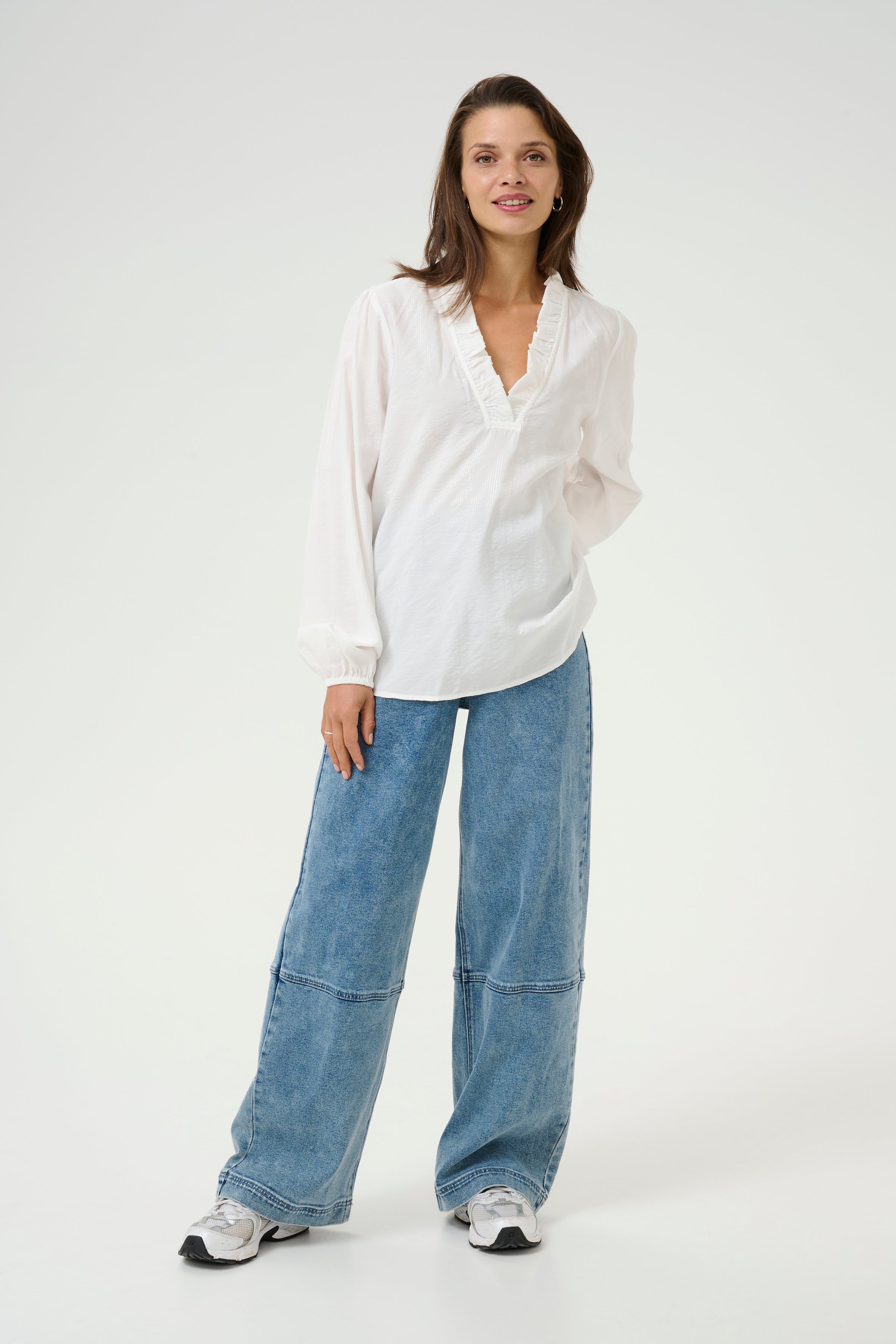 KAsanni Bluse LOOKBOOK FRONT 10509590-110602