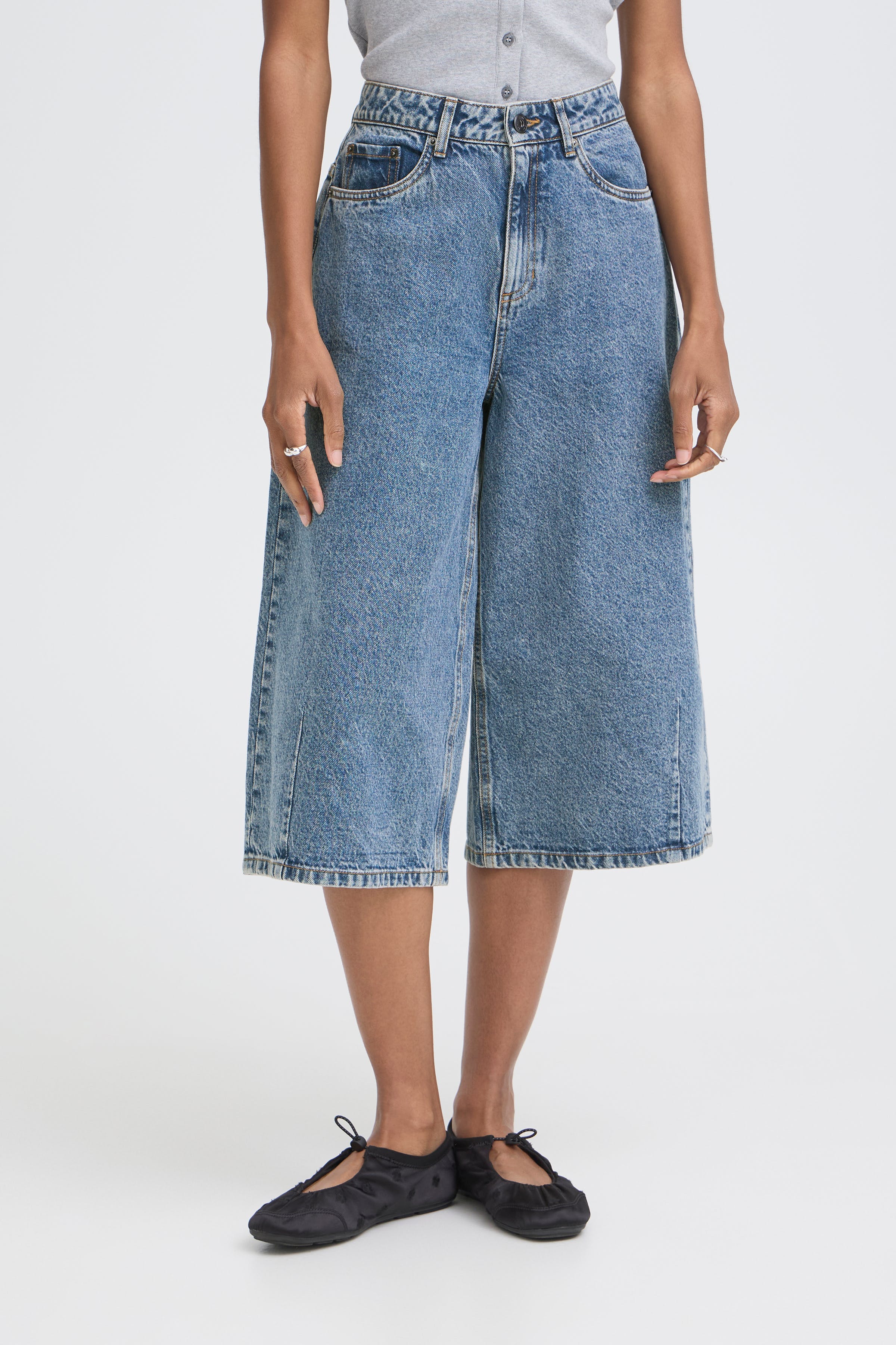 IHAVENY Bermuda LOOKBOOK FRONT 20125420-200928