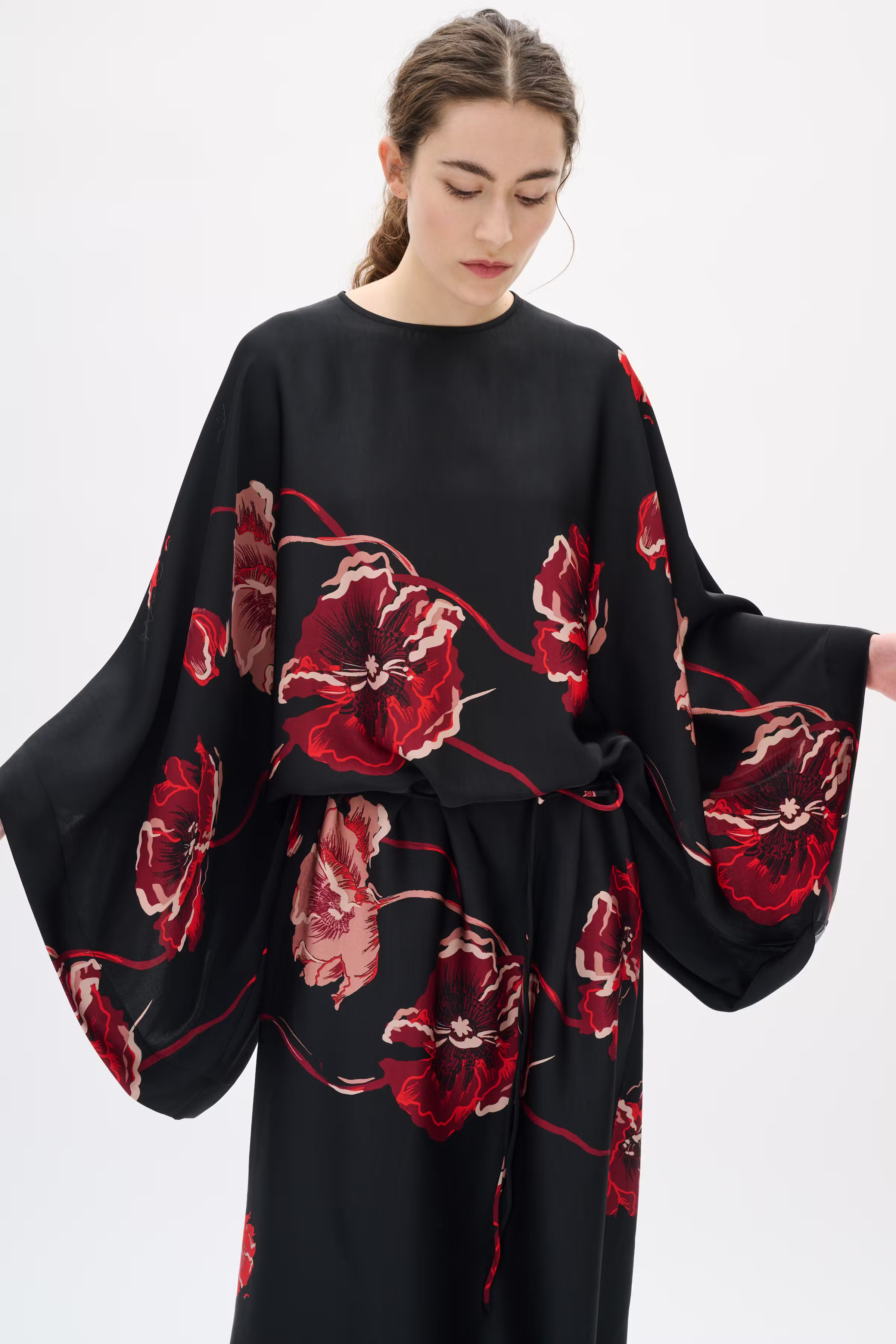 DAWNIW Dress LOOKBOOK FRONT 30112011-900002573