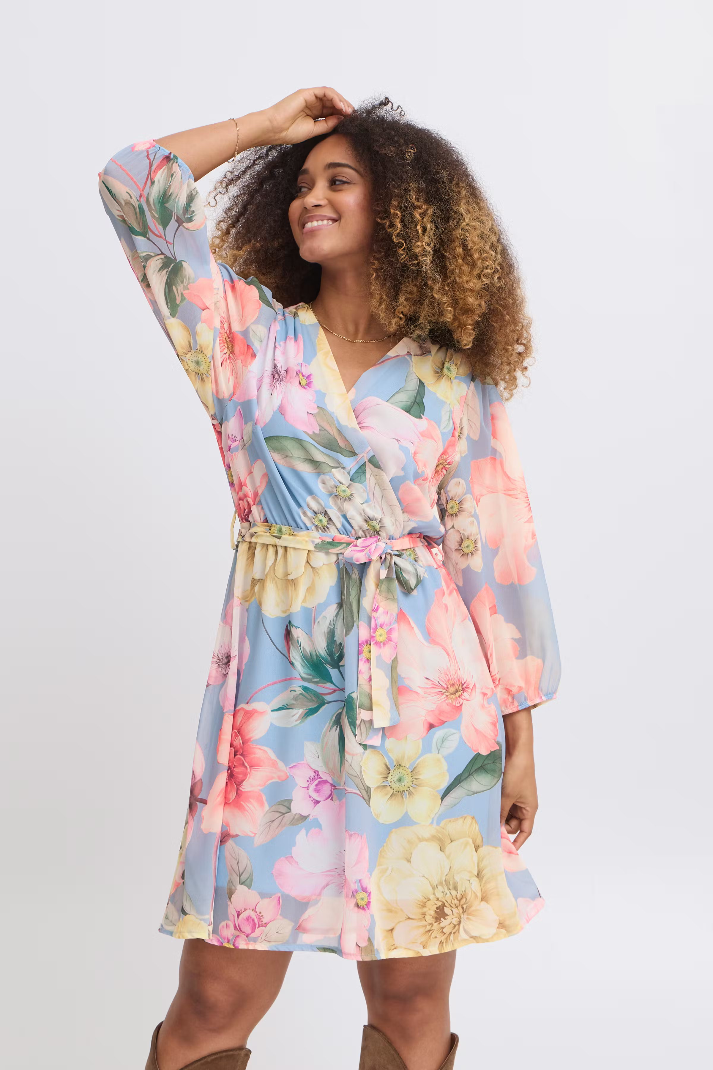 SBLENKE Kjole LOOKBOOK FRONT 22100904-153915