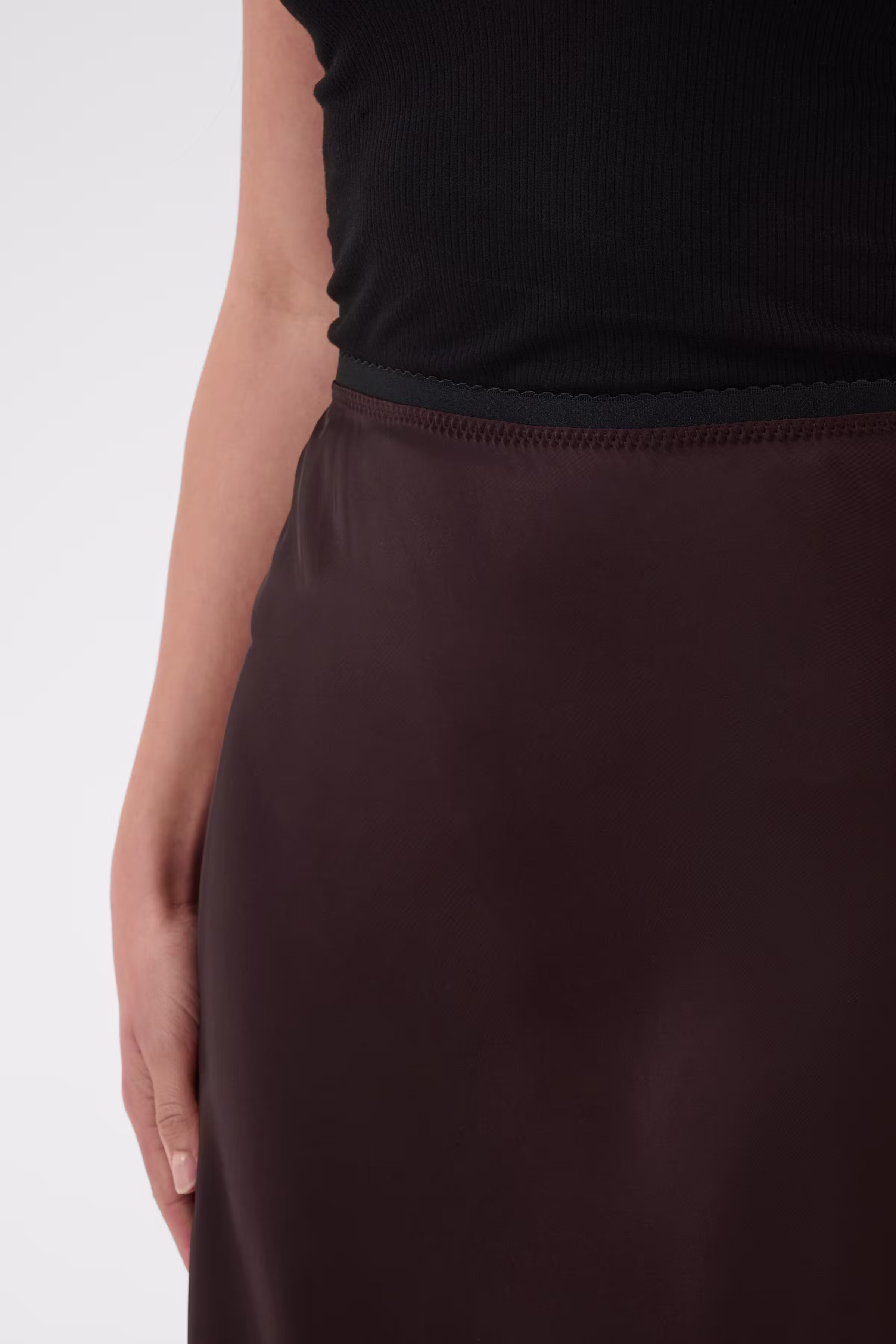 KAhill Skirt LOOKBOOK DETAIL 10511912-190915