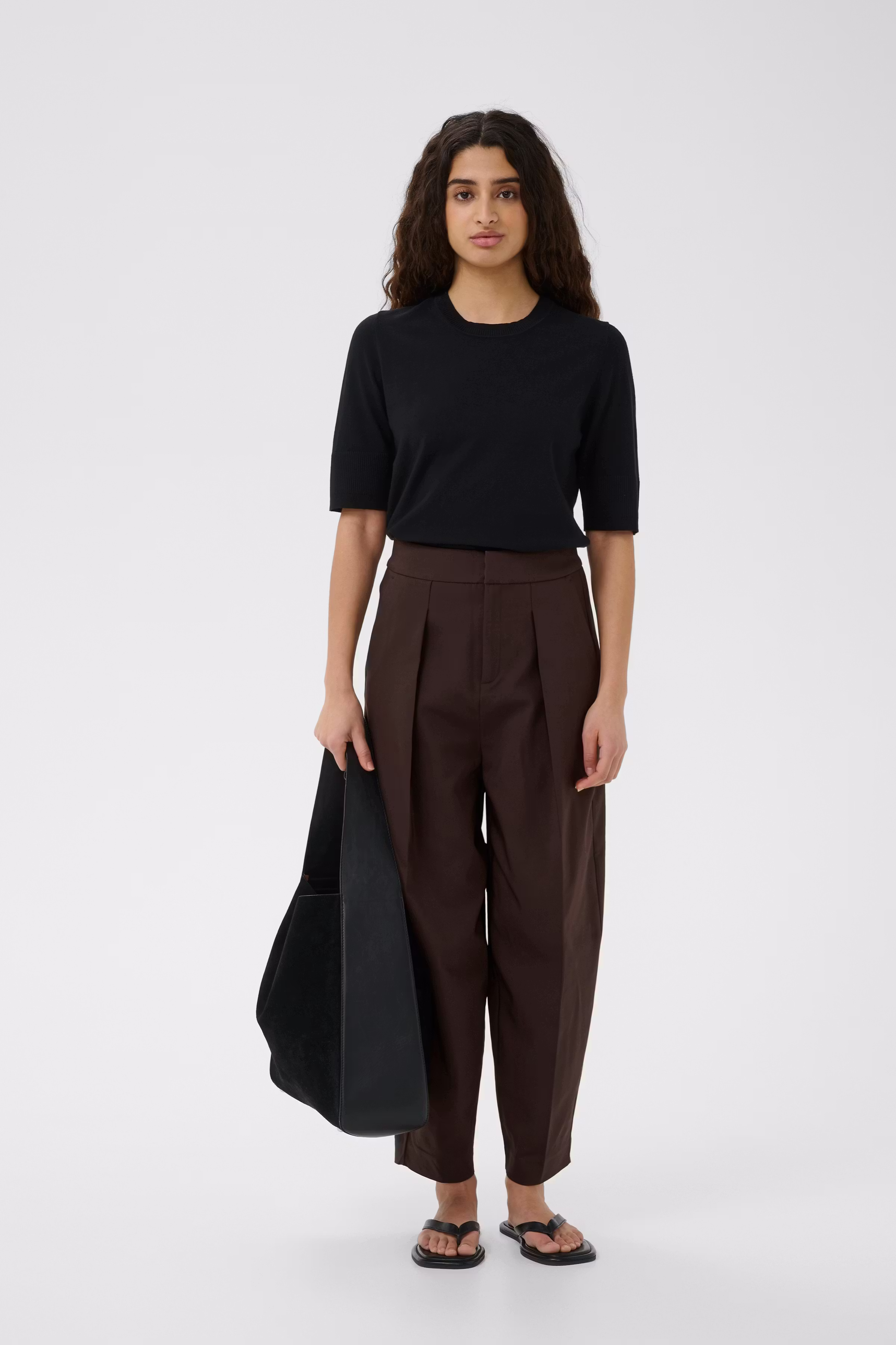 ZellaIW Barrel Trousers LOOKBOOK FRONT 30107207-190915