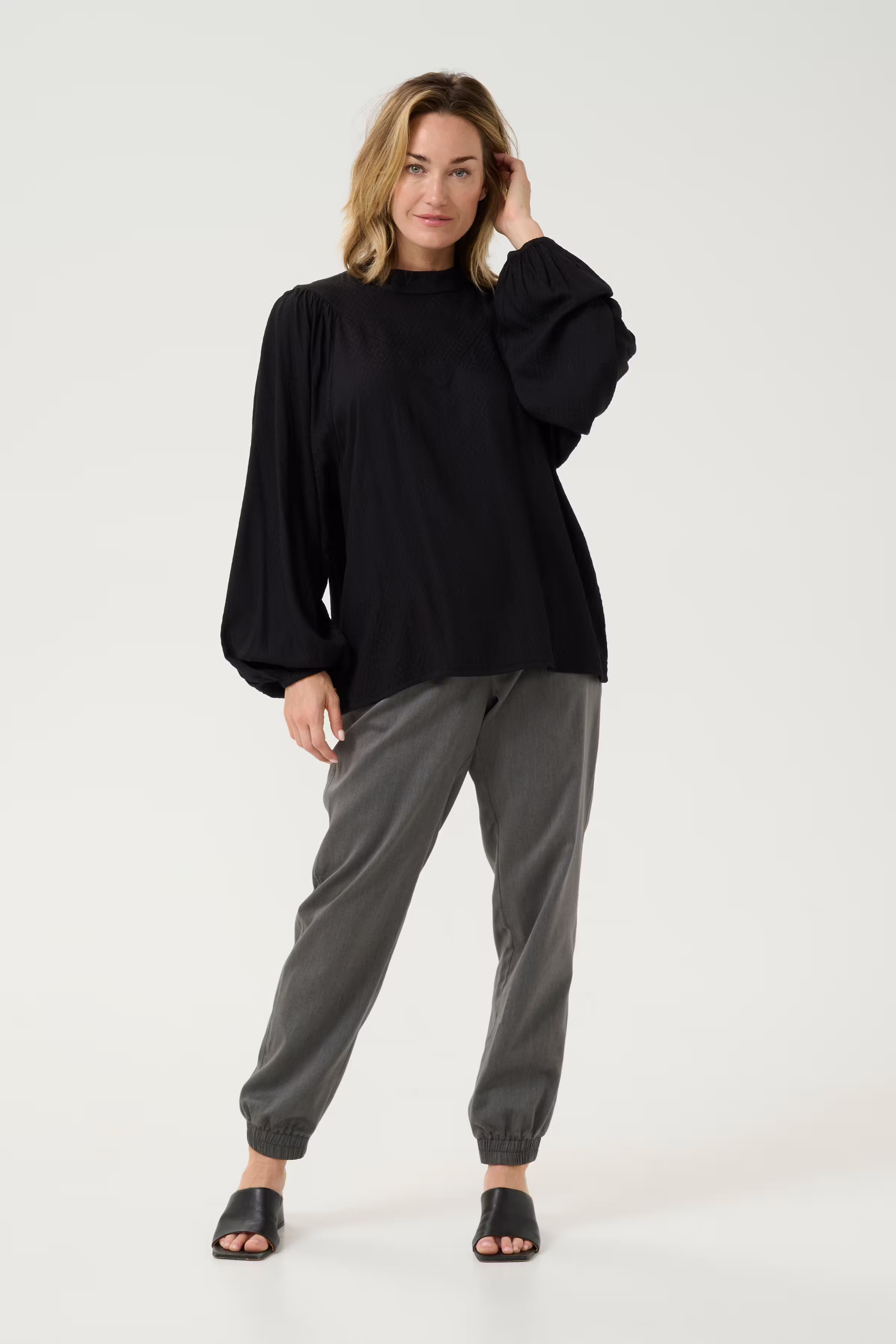 BPcarla Blus LOOKBOOK FRONT 10590791-100121B