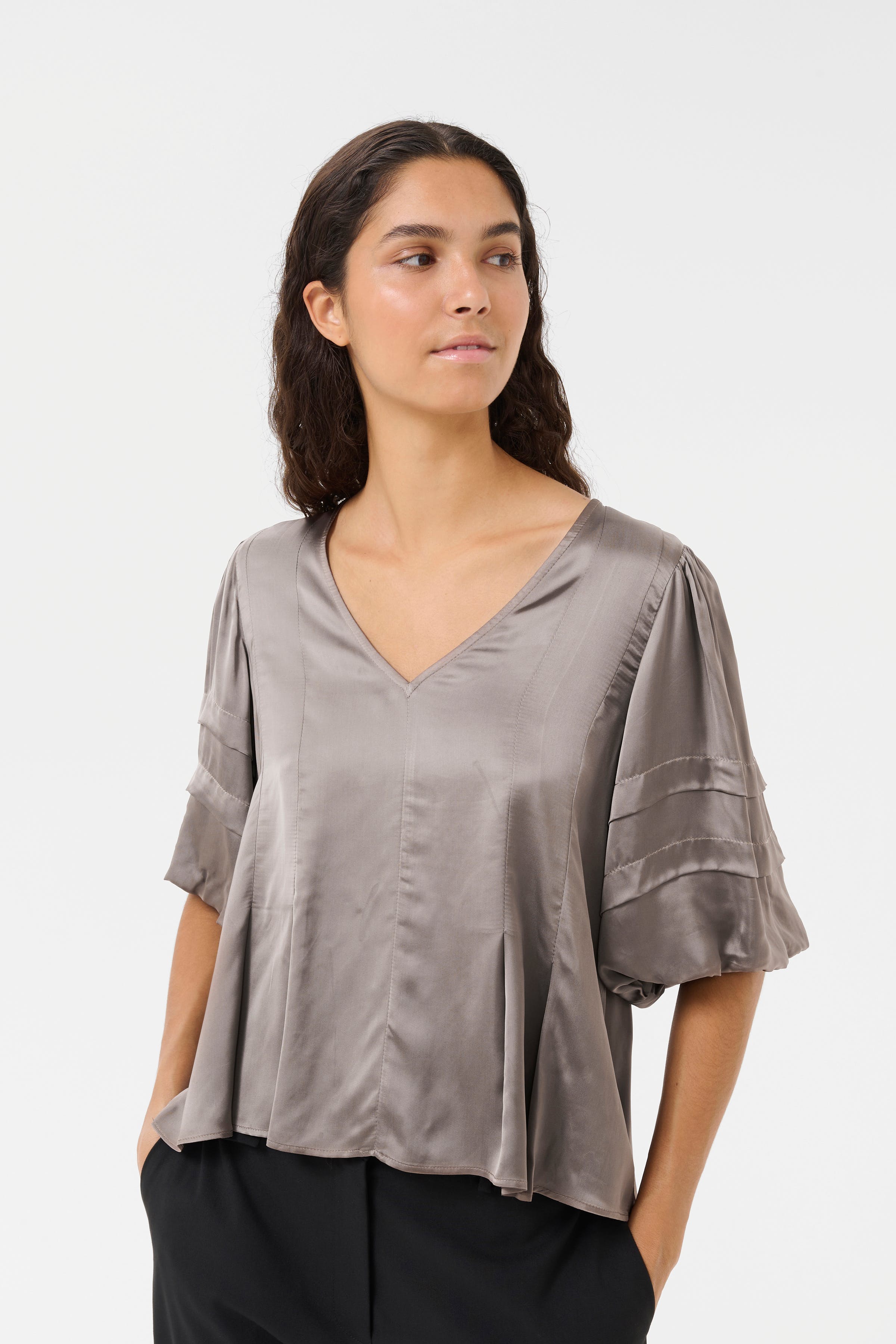 KBAmelia Bluse LOOKBOOK FRONT 10105557-181304