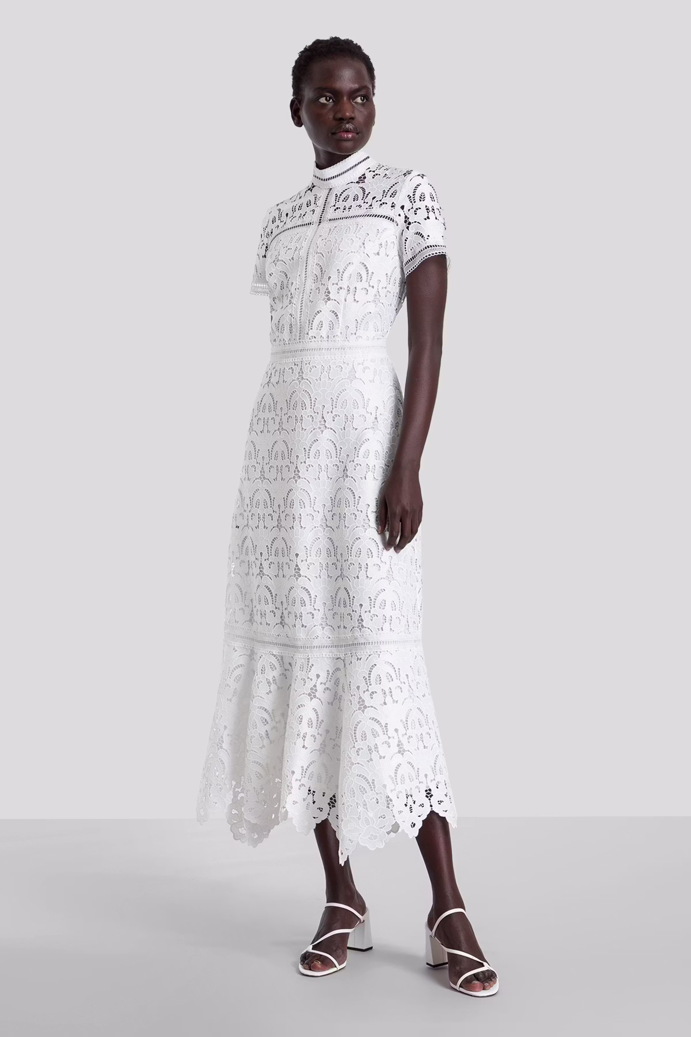IOMARIANNA Kleid LOOKBOOK FRONT 30600347-WH010