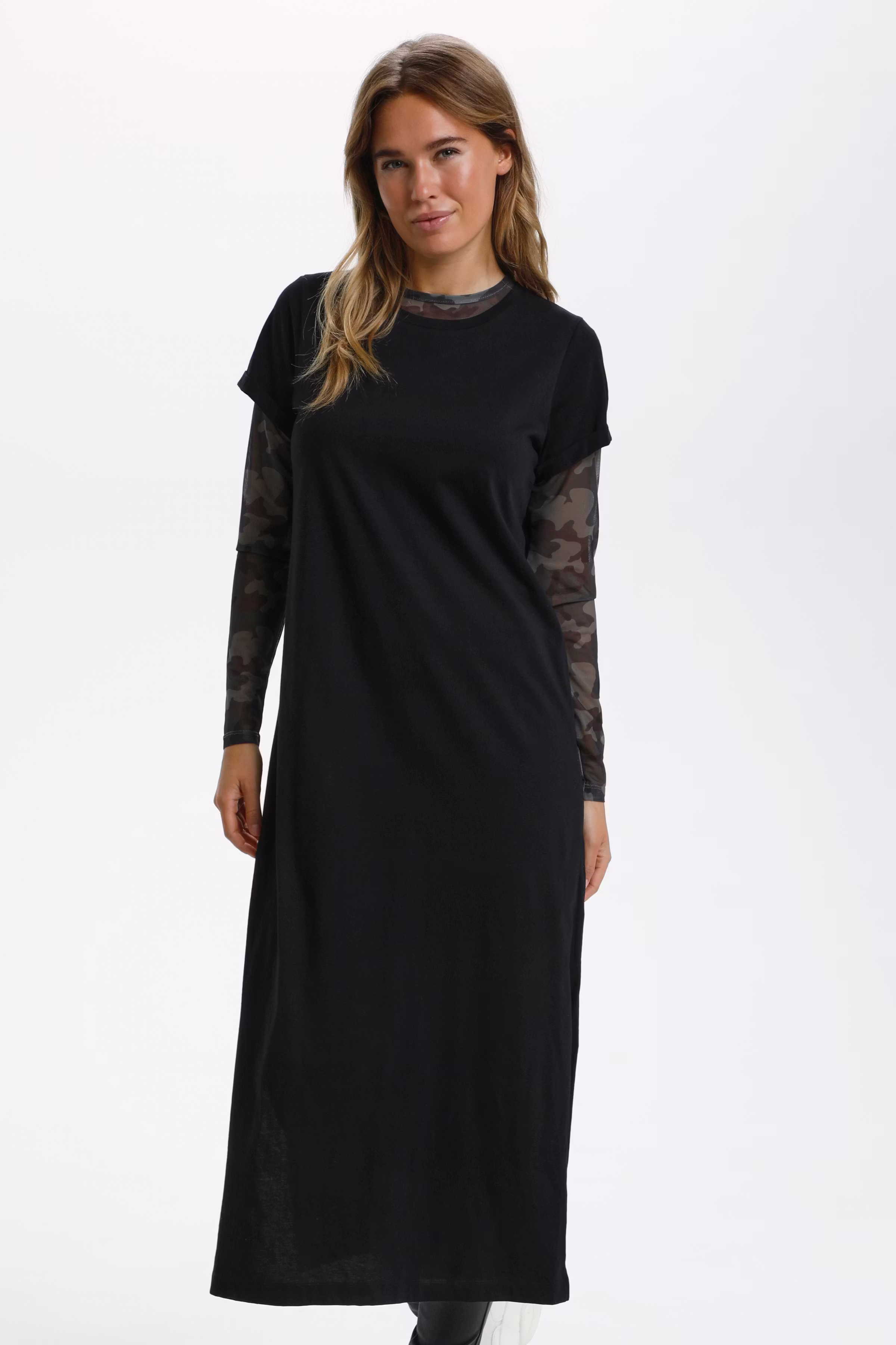 KAcelina Dress LOOKBOOK FRONT 10551884-100121