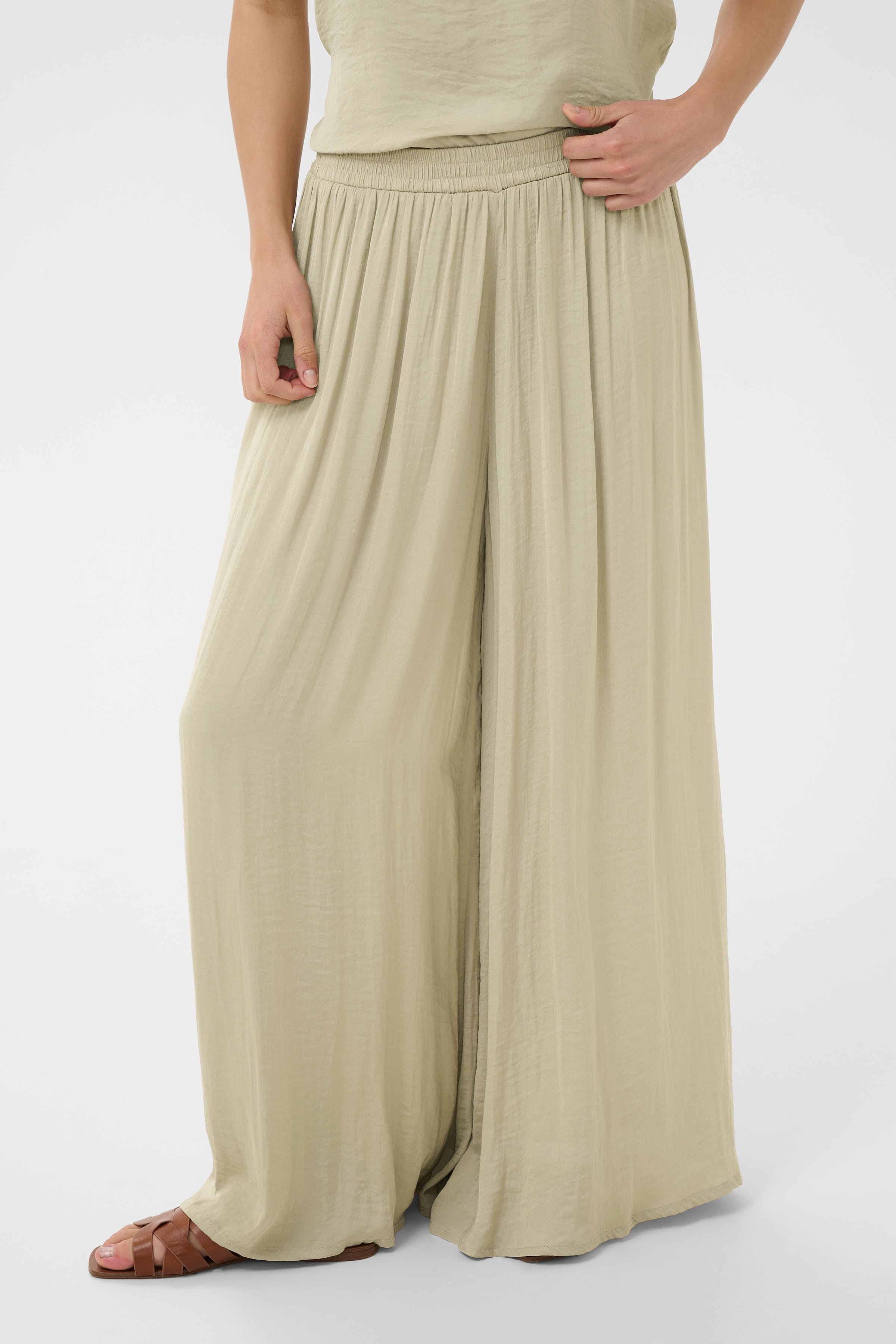 KAallie Broek LOOKBOOK FRONT 10508761-151305