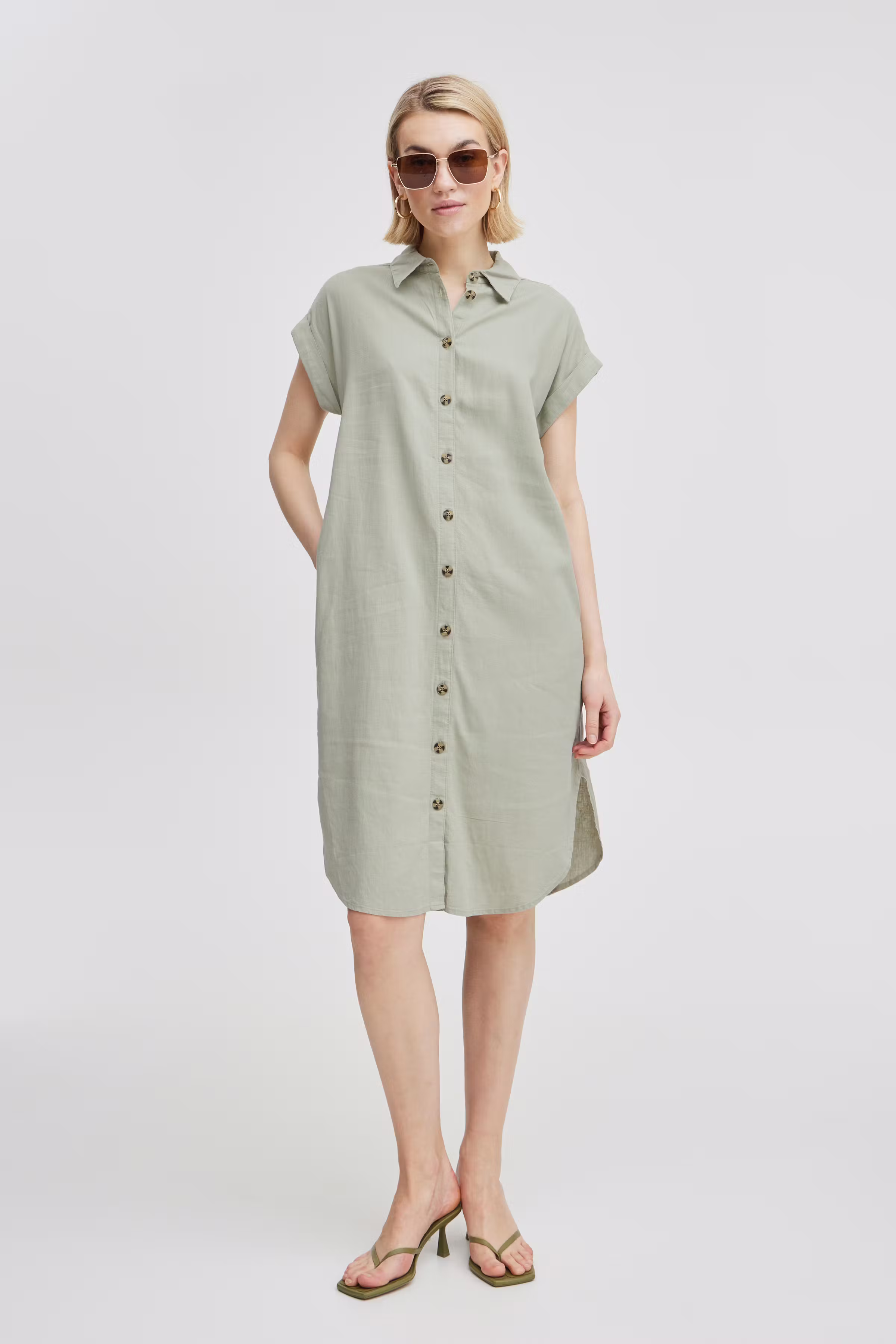 BYFALAKKA Kjole LOOKBOOK FRONT 20814553-160213