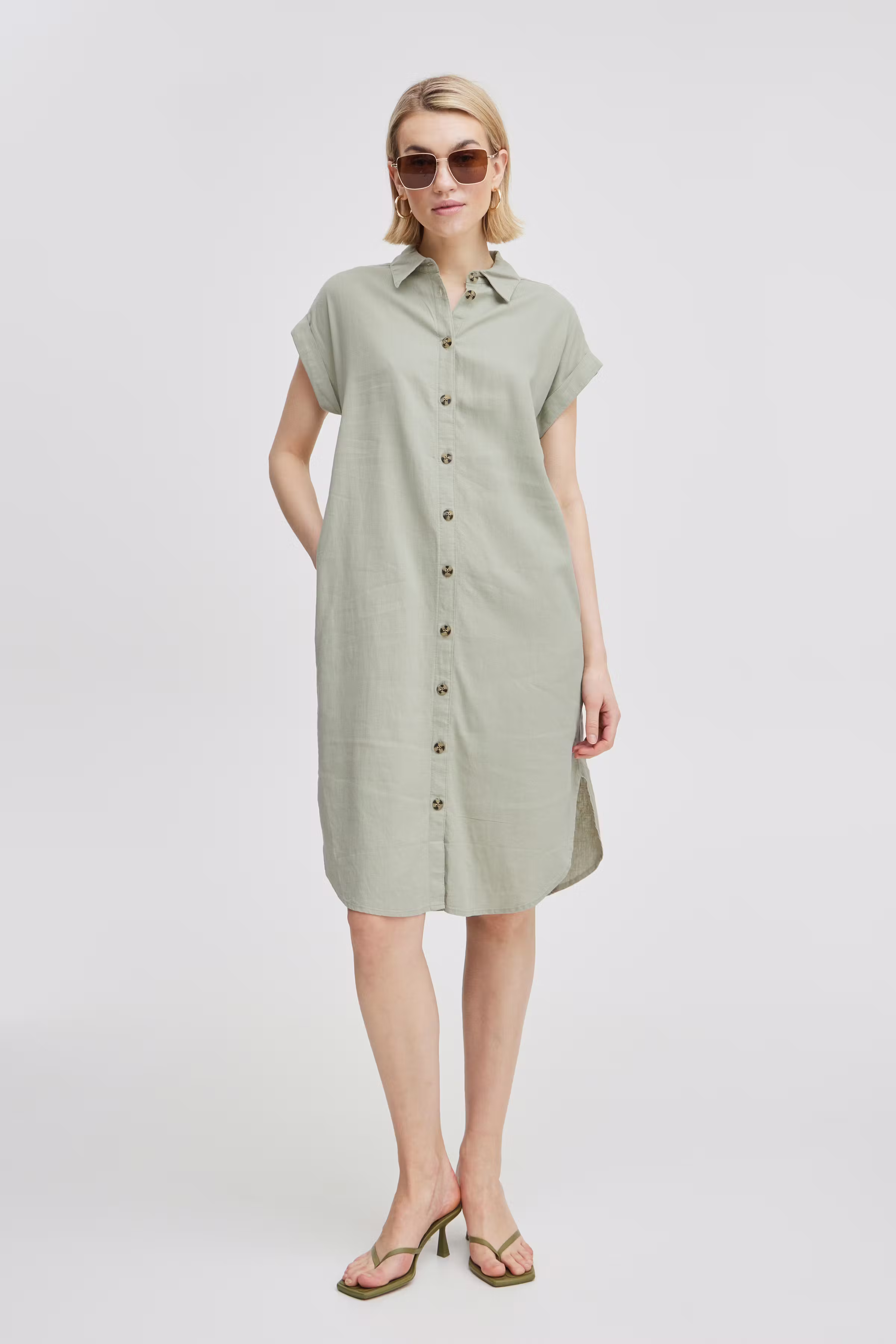 BYFALAKKA Kjole LOOKBOOK FRONT 20814553-160213