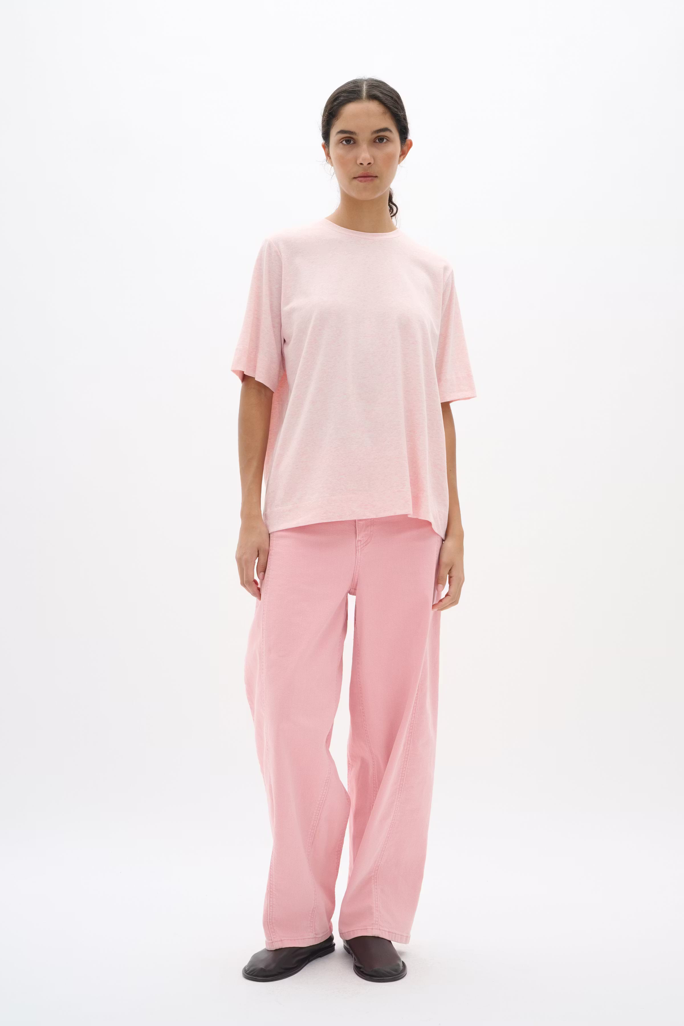 UtaIW T-shirt LOOKBOOK FRONT 30110146-1419041