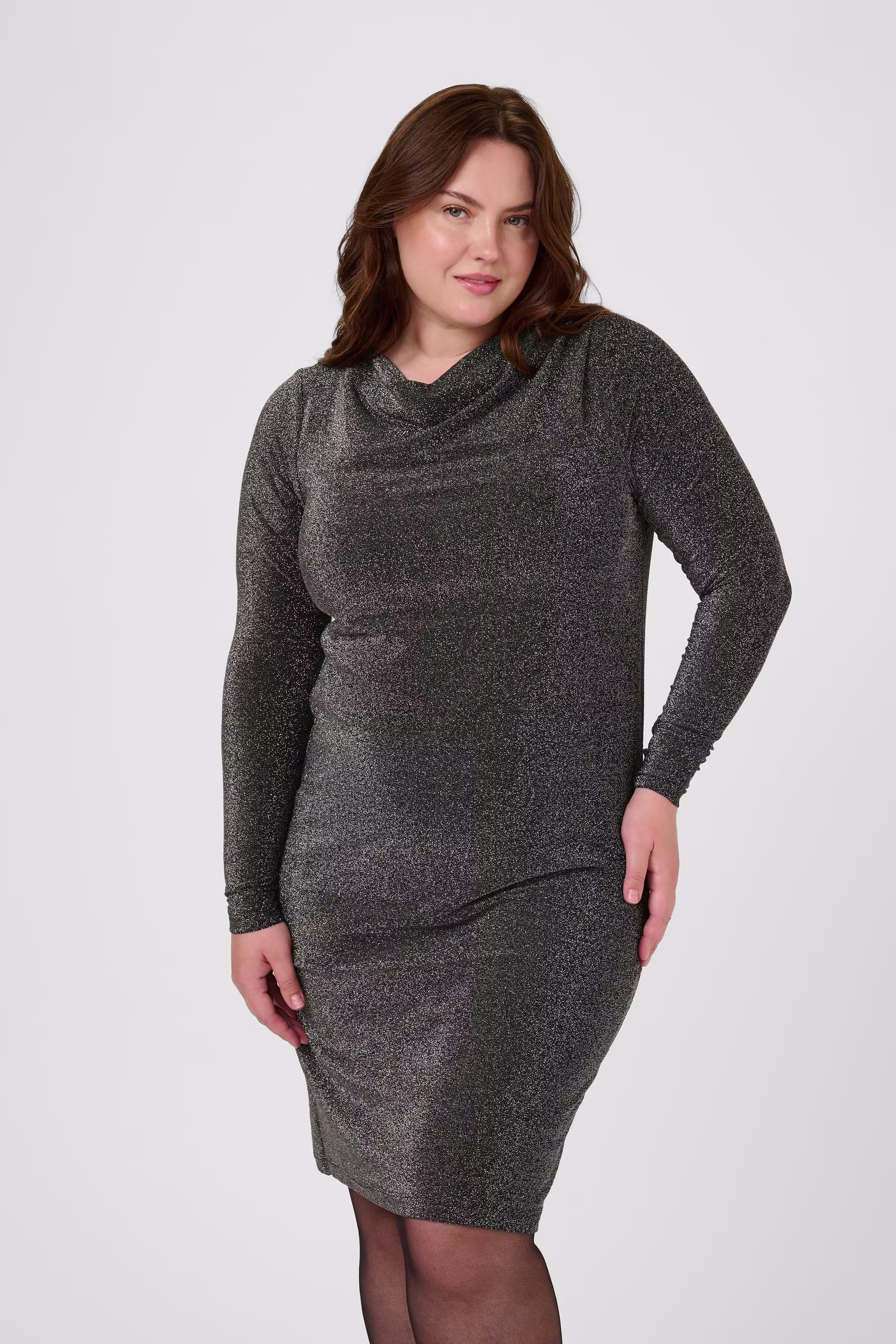 KCriana Glitter Klänning LOOKBOOK FRONT 10583841-108581