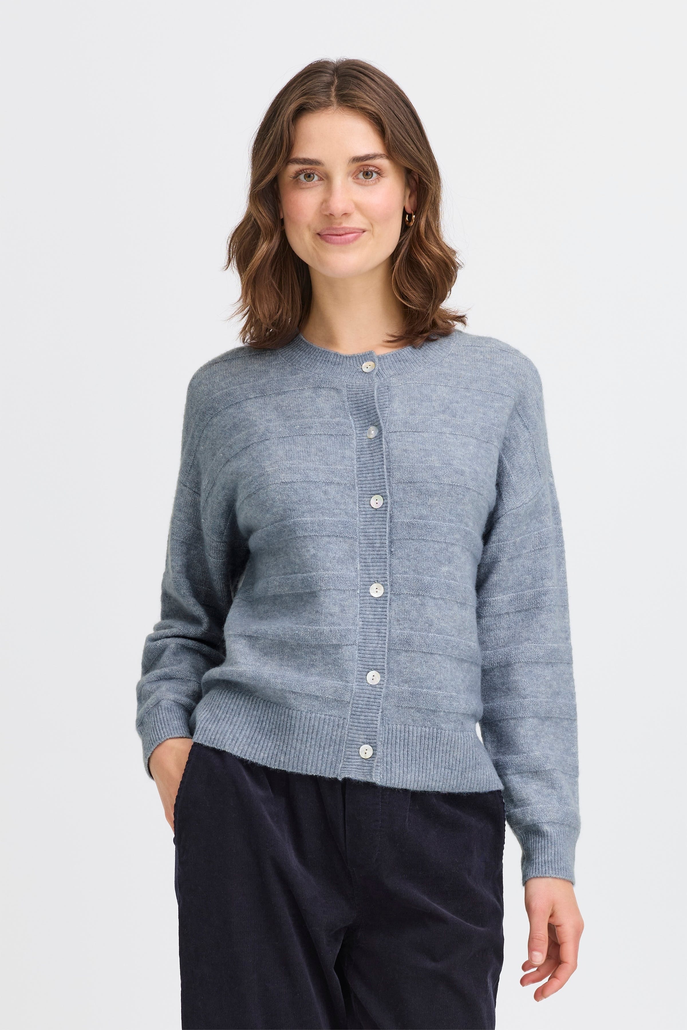 FRSANNY Cardigan LOOKBOOK FRONT 20617059-1740151