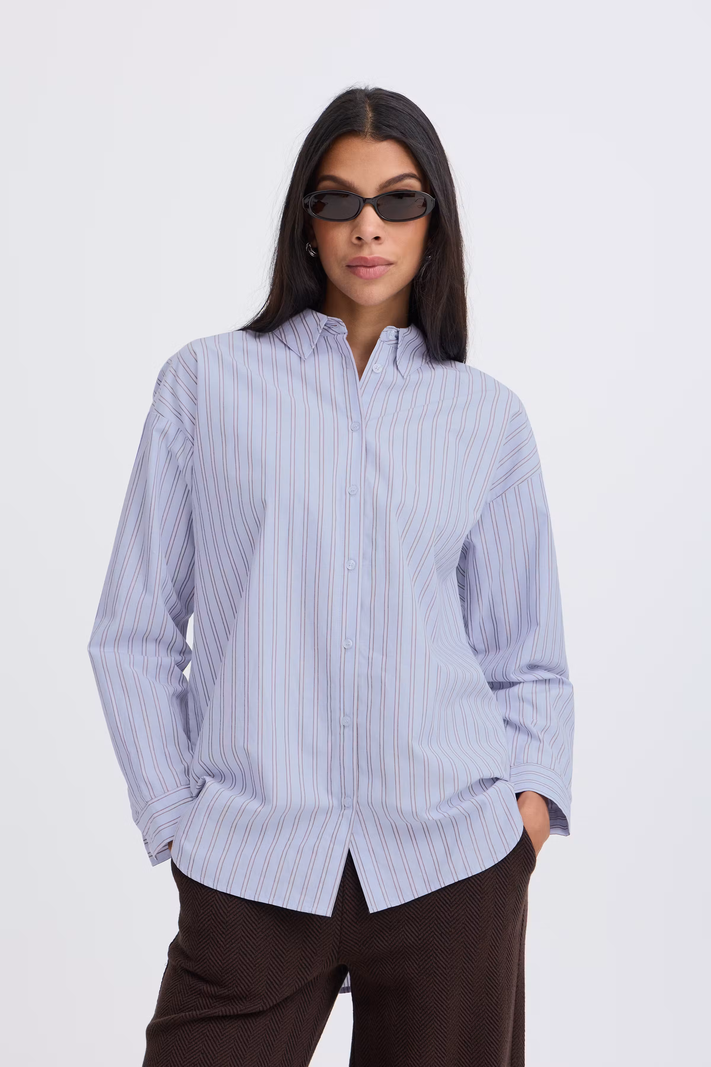 BYHENE Skjorte LOOKBOOK FRONT 20819702-900013351