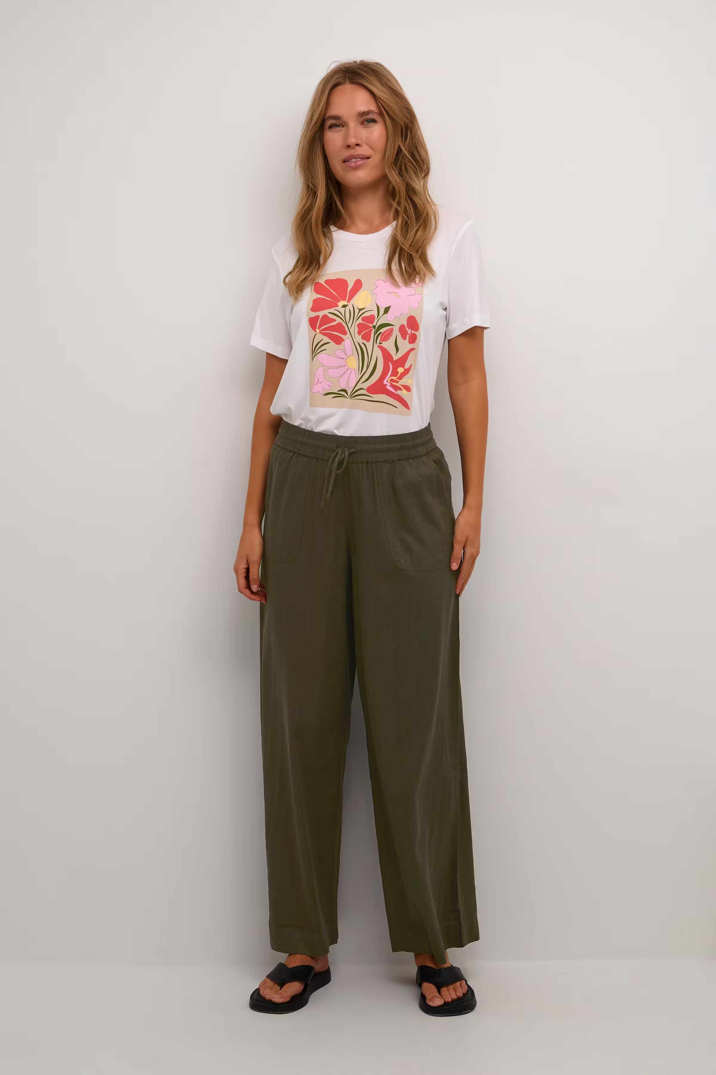 KAmilia Linen trousers LOOKBOOK FRONT 10508314-190414