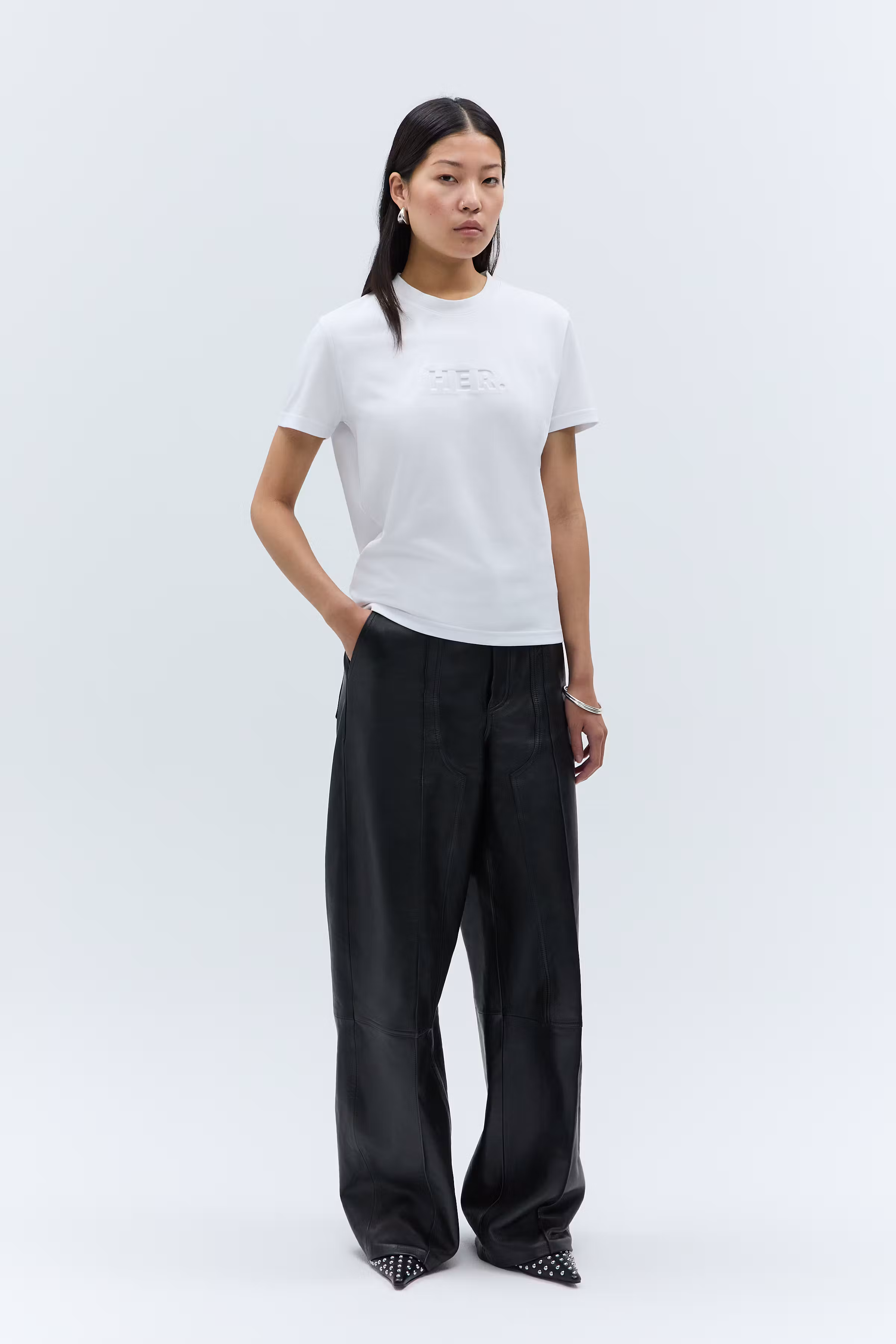 IOFenix T-shirt LOOKBOOK FRONT 30600791-WH001