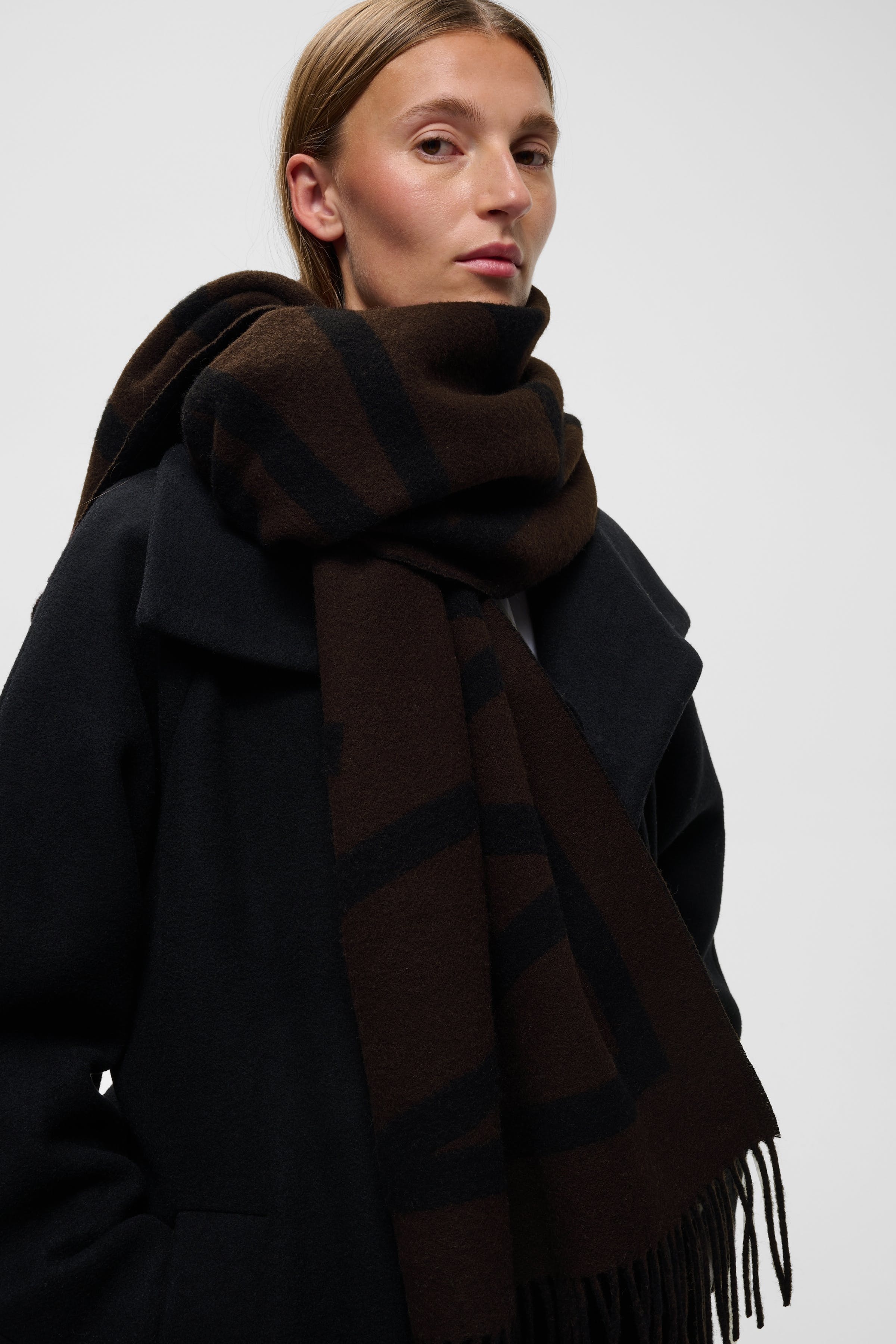 MyrtheIW Logo Skjerf LOOKBOOK DETAIL 30106665-900013073
