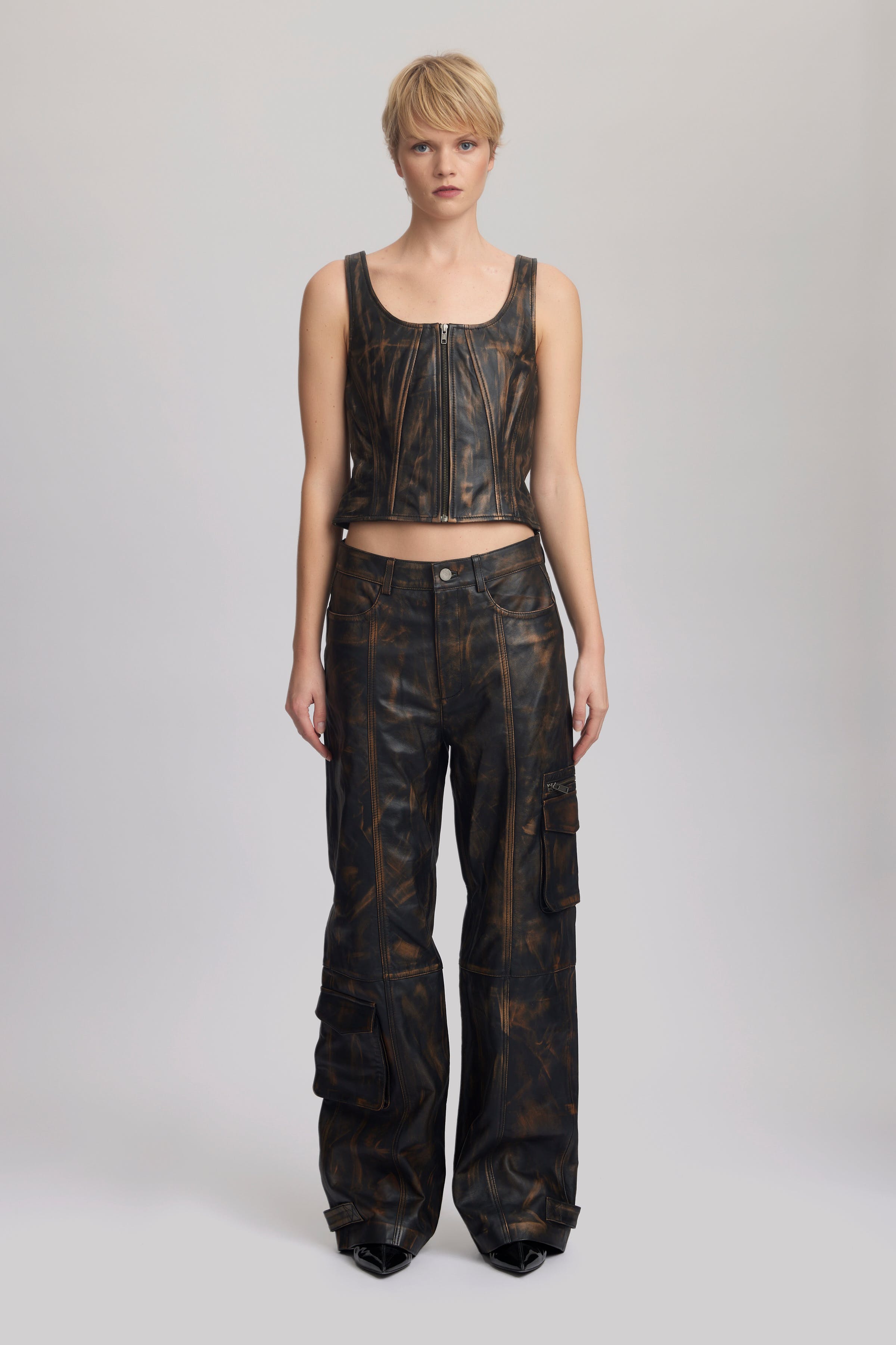 LineraGZ Leather pants LOOKBOOK FRONT 10909474-106574