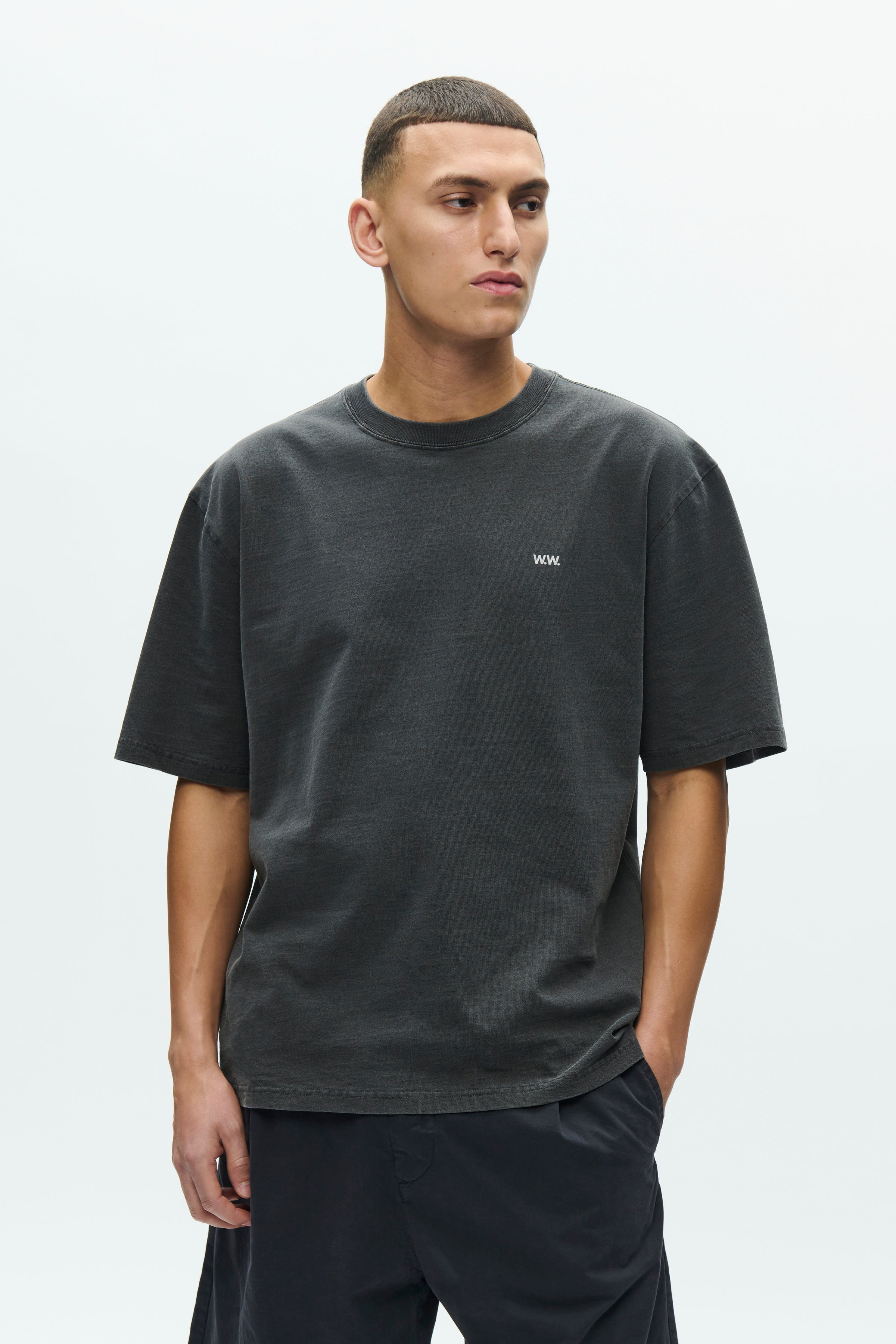 WWGary T-shirt object LOOKBOOK FRONT 30251996-304420