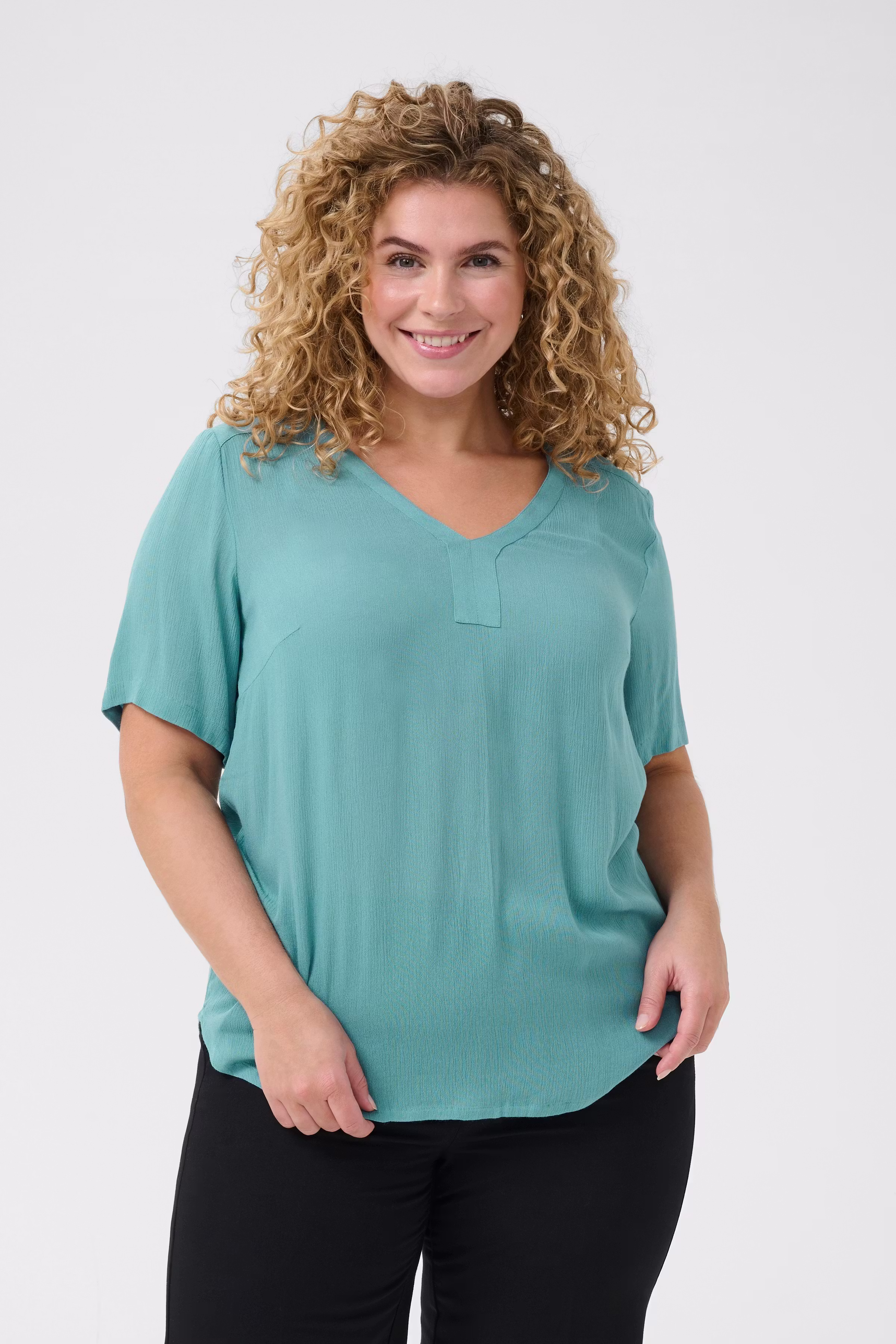 KCami Bluse LOOKBOOK FRONT 10580056-174919