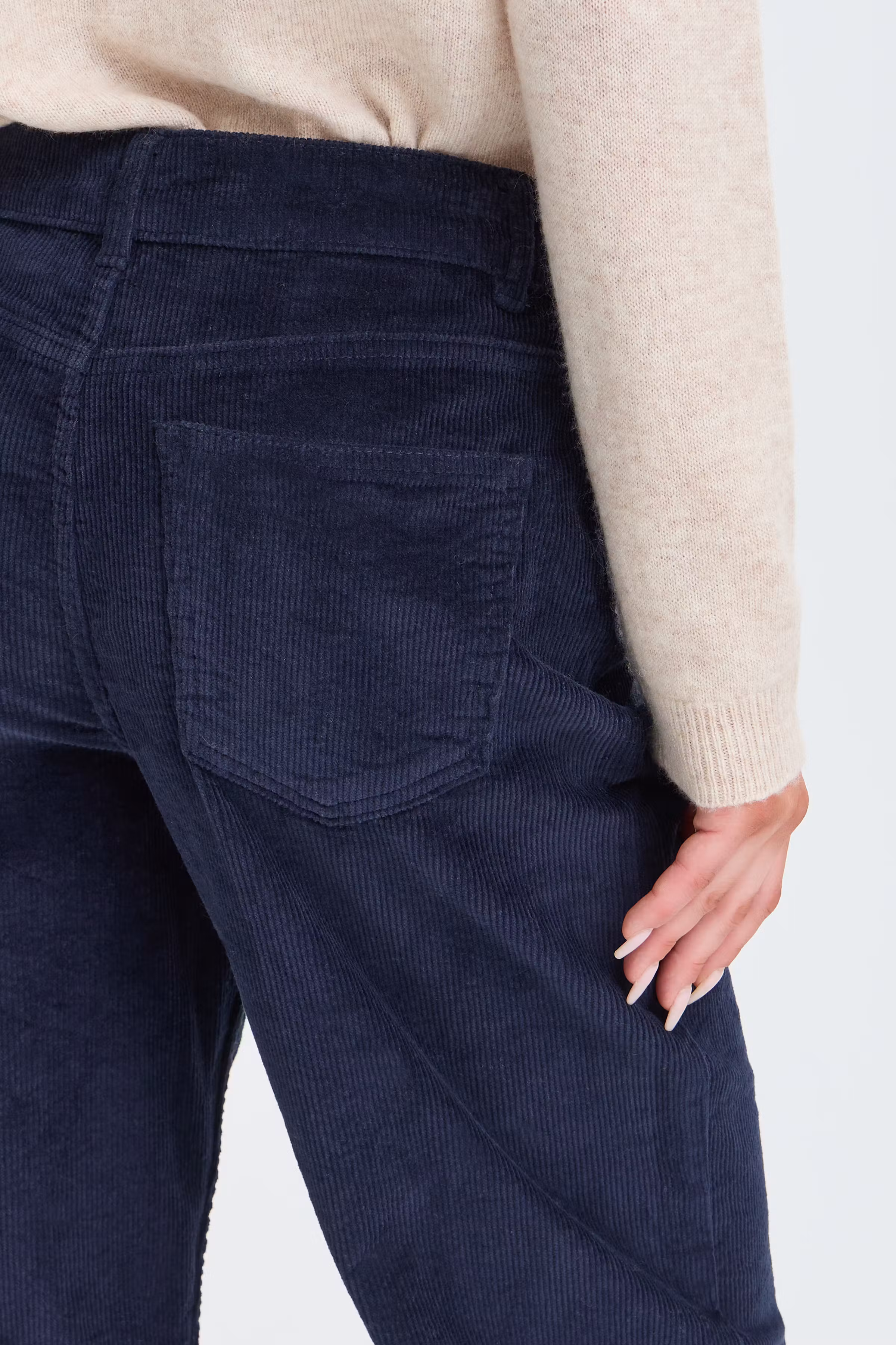 BYERLA Broek LOOKBOOK DETAIL 20819518-194020