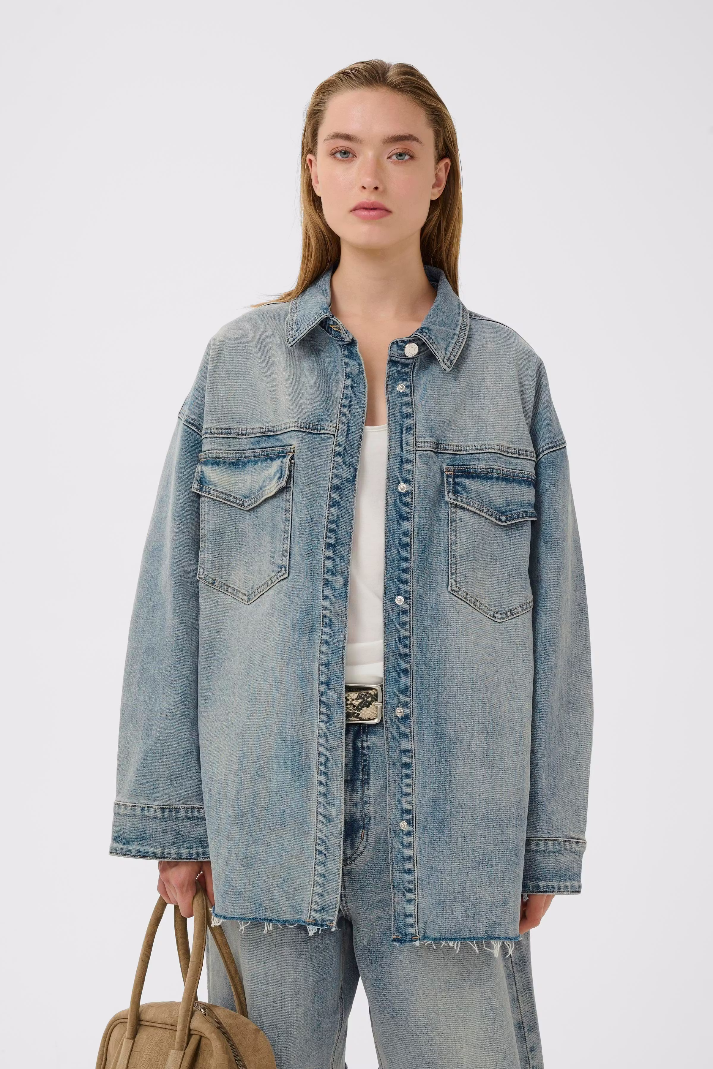 GZnoma Denimskjorte LOOKBOOK FRONT 10911189-109408