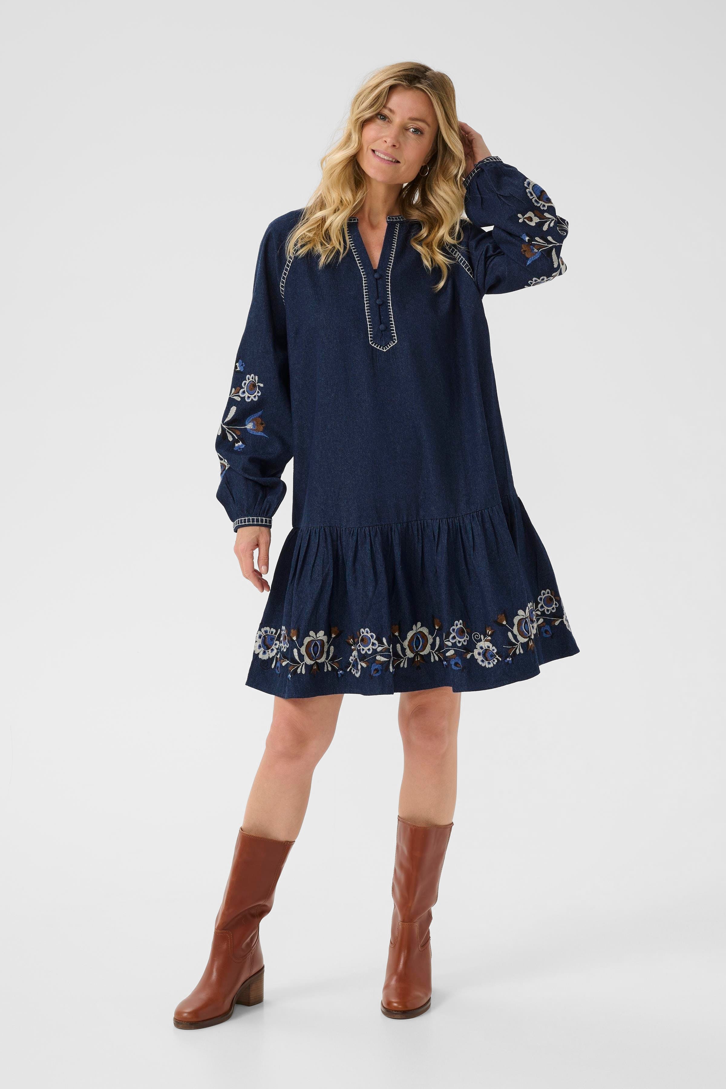 CRGro Kleid LOOKBOOK FRONT 10614180-108408