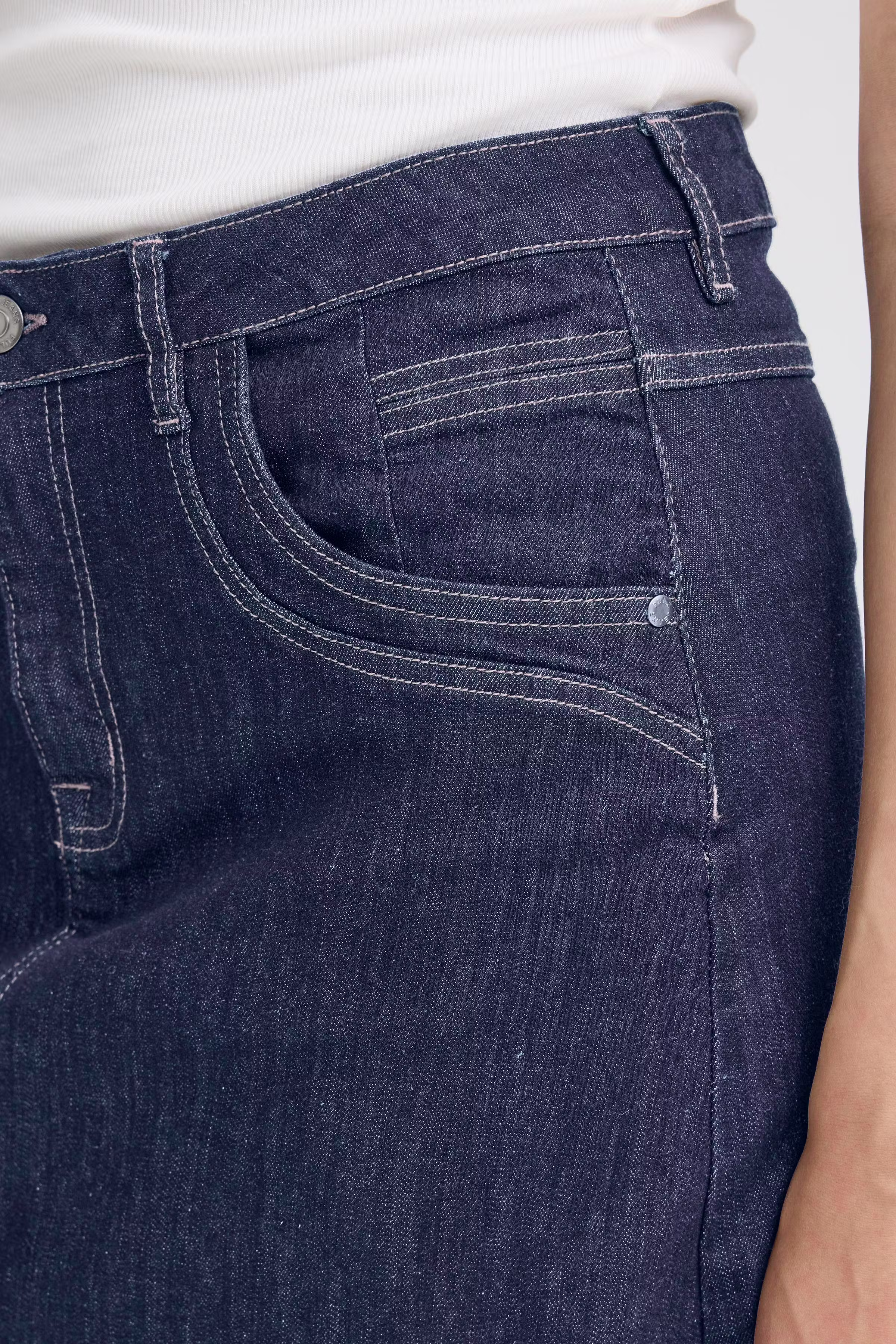 PZKATJA Skjørt LOOKBOOK DETAIL 50208832-202124