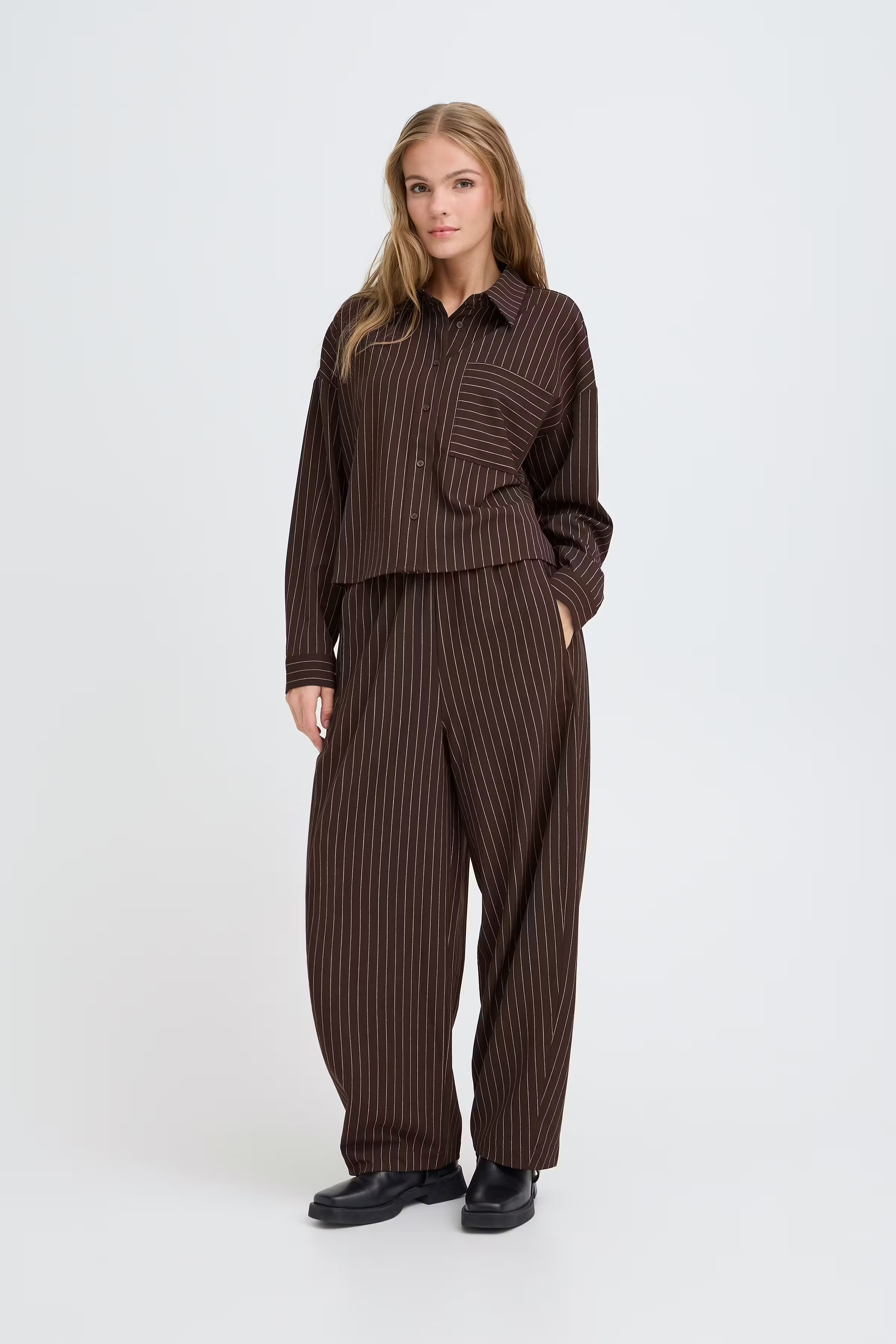 IXTRINE shirt LOOKBOOK FRONT 20123489-190915