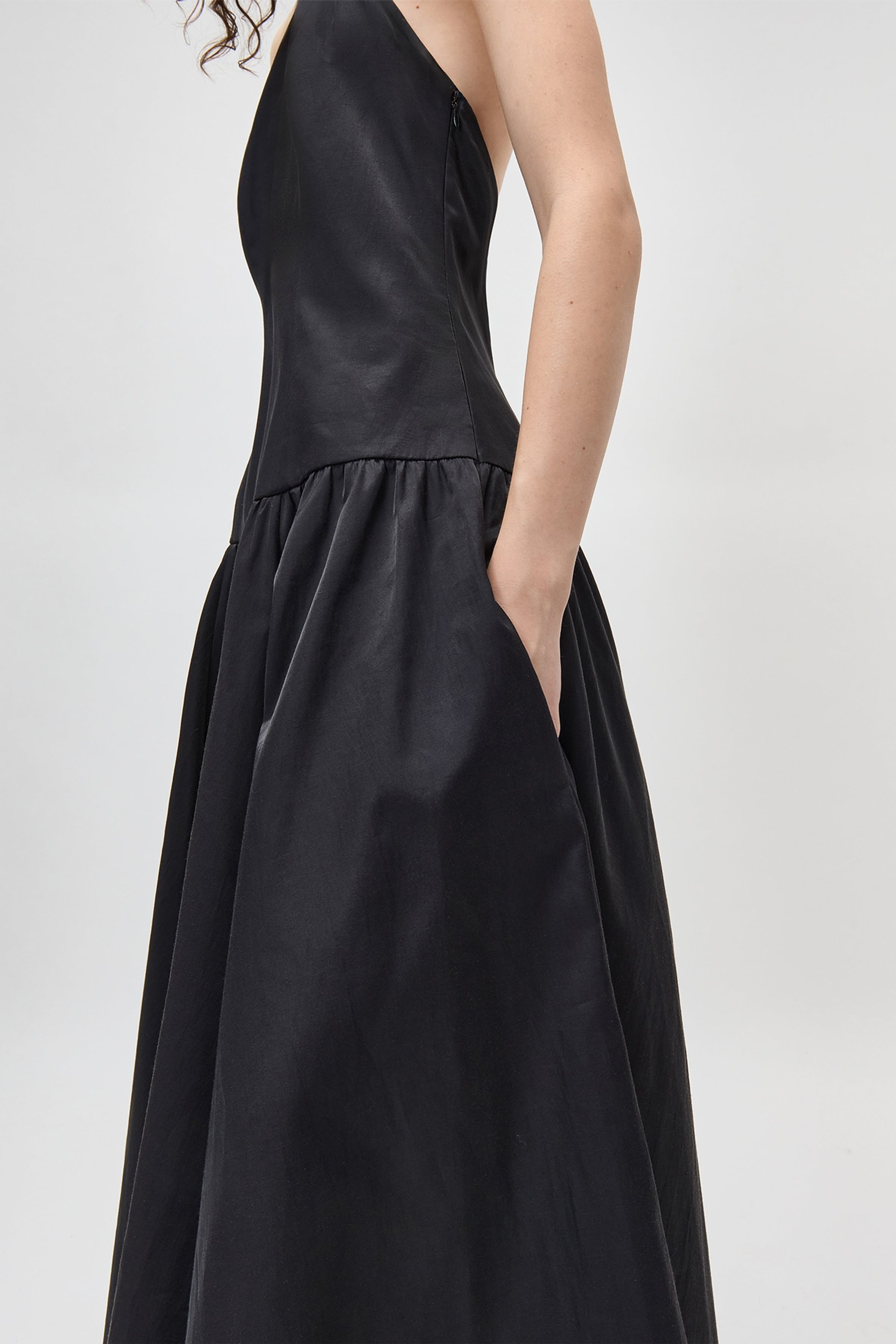 ORAZIA Kleid LOOKBOOK DETAIL 30600676-BK999